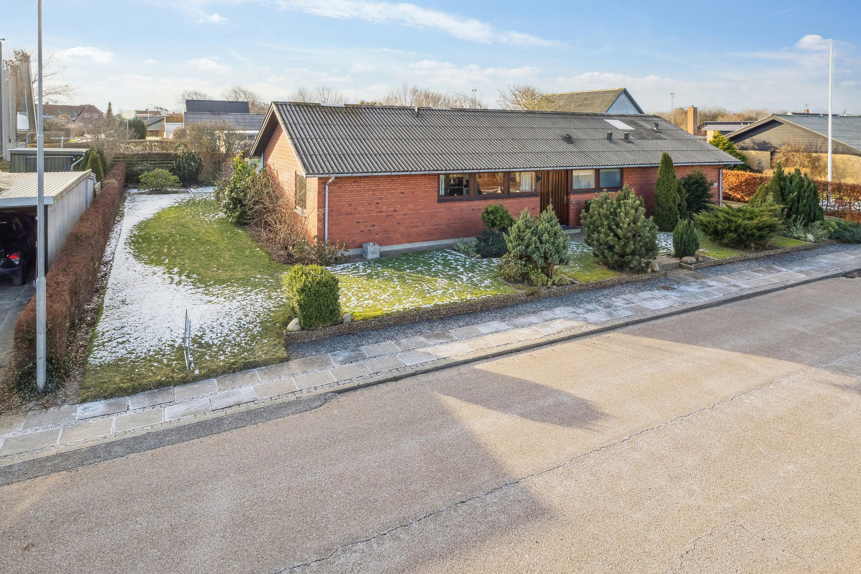 Fremhævet udendørs billede i fuldskærmstilstand. Billede af Villavej 11, Østerild, 7700 Thisted