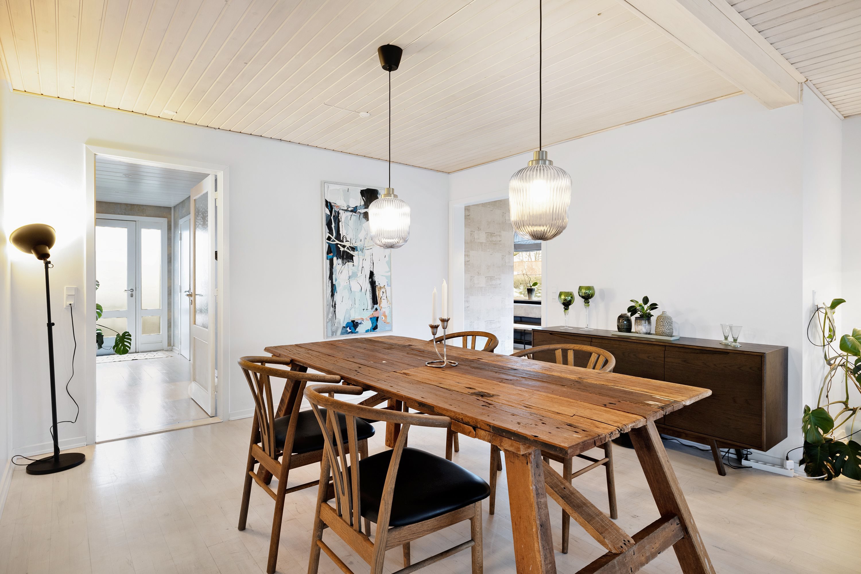 Fremhævet stue billede i fuldskærmstilstand. Billede af Skovvangen 9, 5683 Haarby