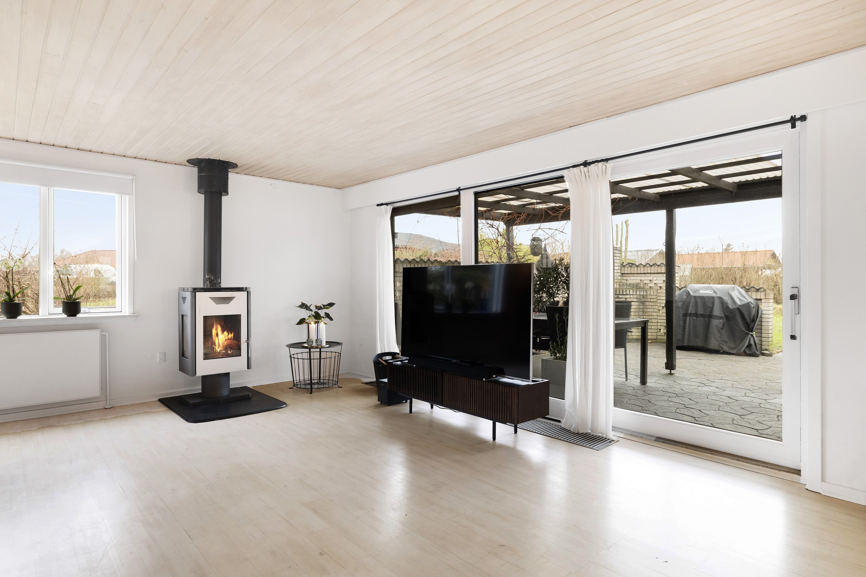 Fremhævet stue billede i fuldskærmstilstand. Billede af Skovvangen 9, 5683 Haarby