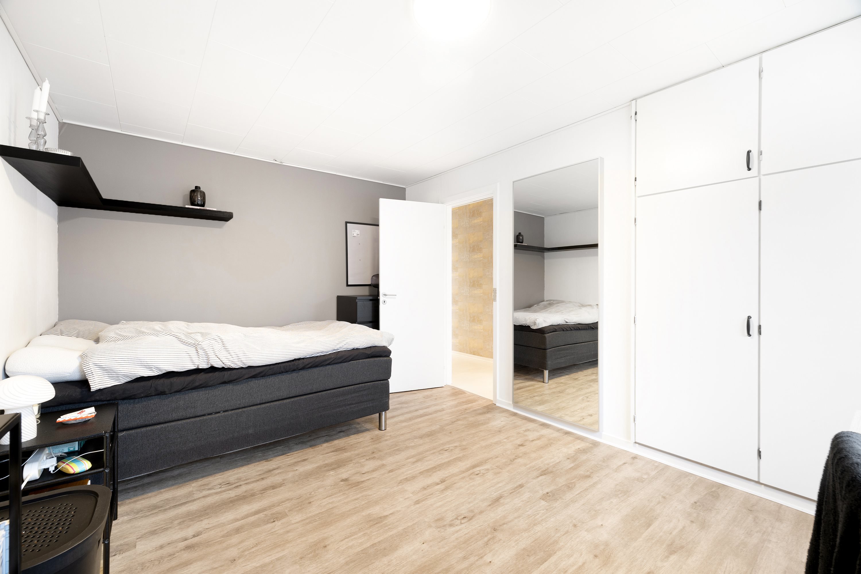 Fremhævet værelse billede i fuldskærmstilstand. Billede af Skovvangen 9, 5683 Haarby