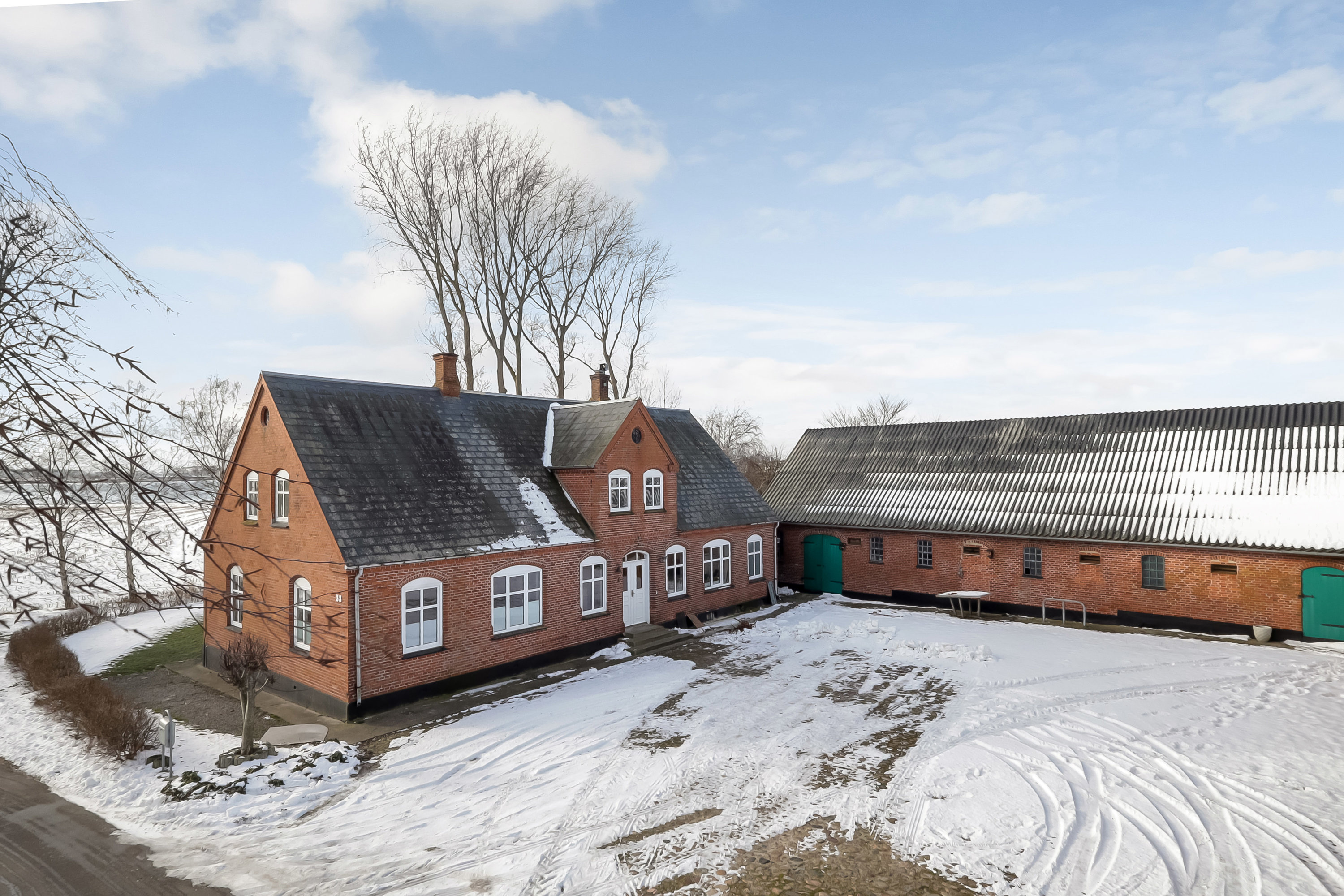 Miniaturebillede 2: ejendommen. Billede af Vesterskovsvej 33, Ommel, 5960 Marstal