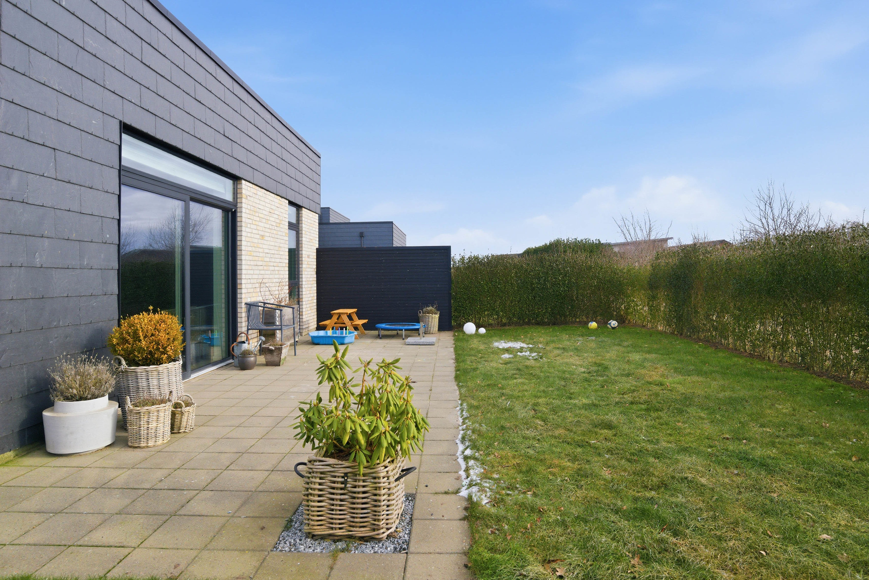 Fremhævet terrasse billede i fuldskærmstilstand. Billede af Merkurs Torv 6A, Mejrup, 7500 Holstebro