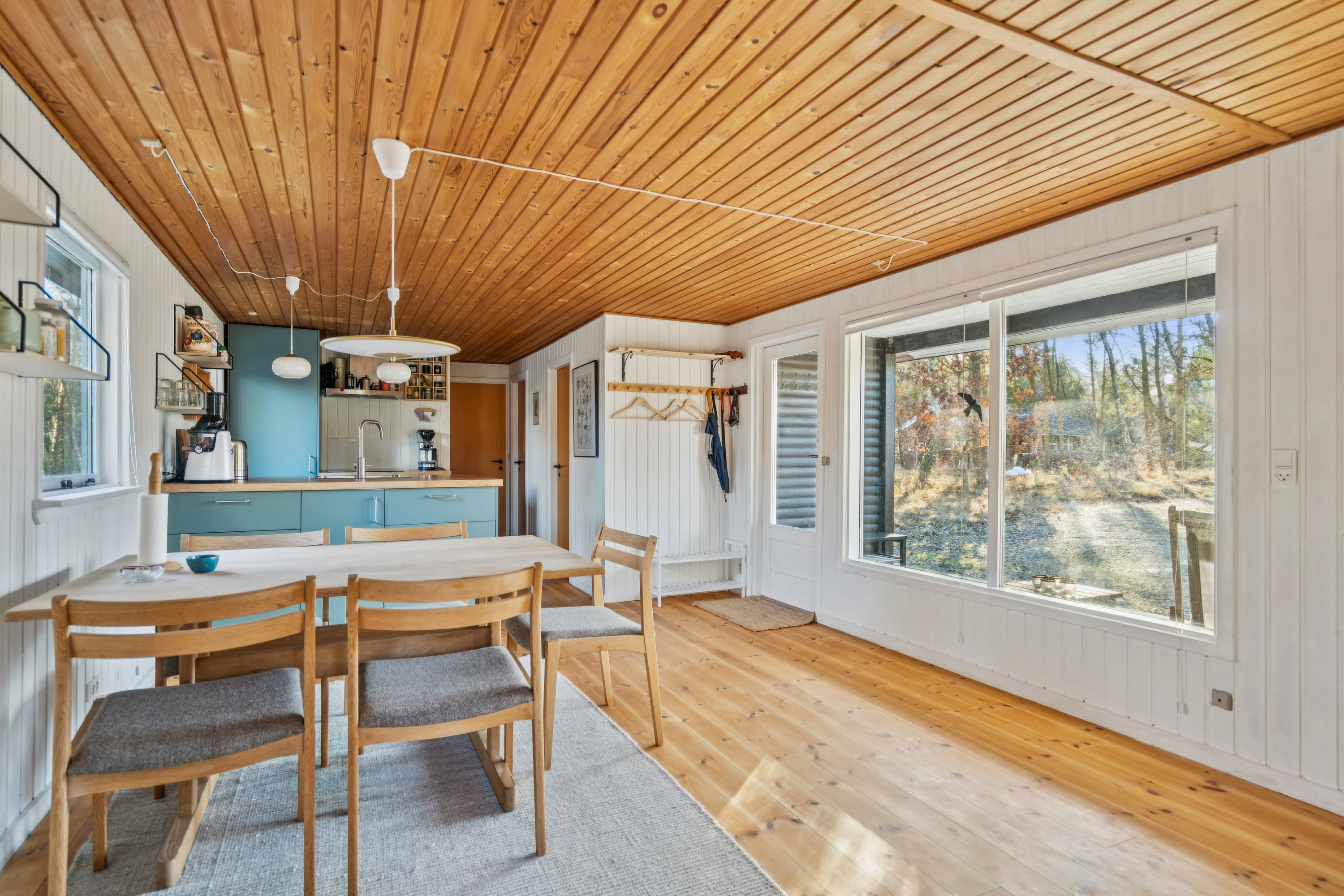 Fremhævet stue billede i fuldskærmstilstand. Billede af Lynghøjen 10, Vesterø, 9940 Læsø