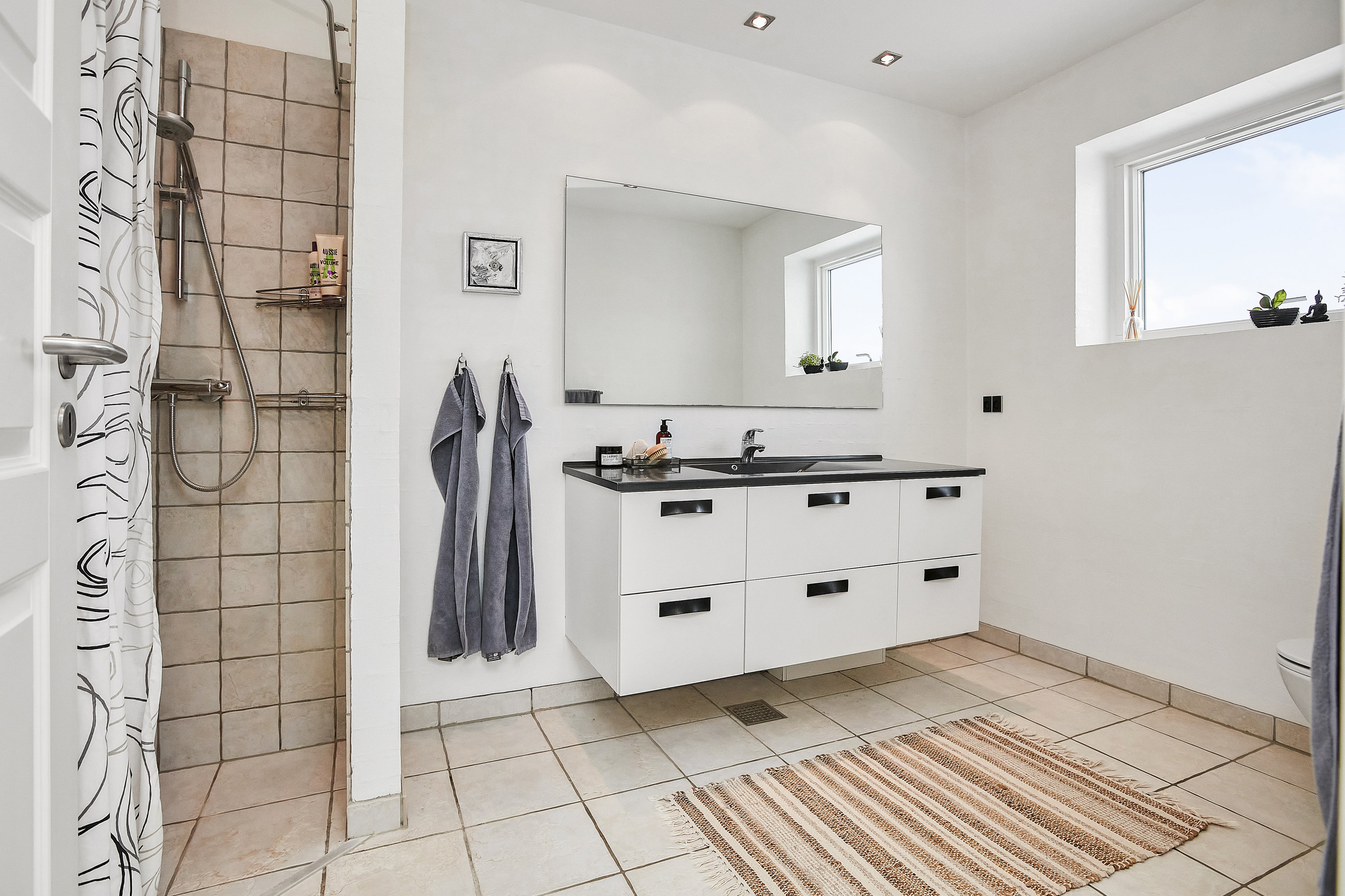 Fremhævet badeværelse billede i fuldskærmstilstand. Billede af Gl Egebjergvej 26C, Egebjerg, 8700 Horsens