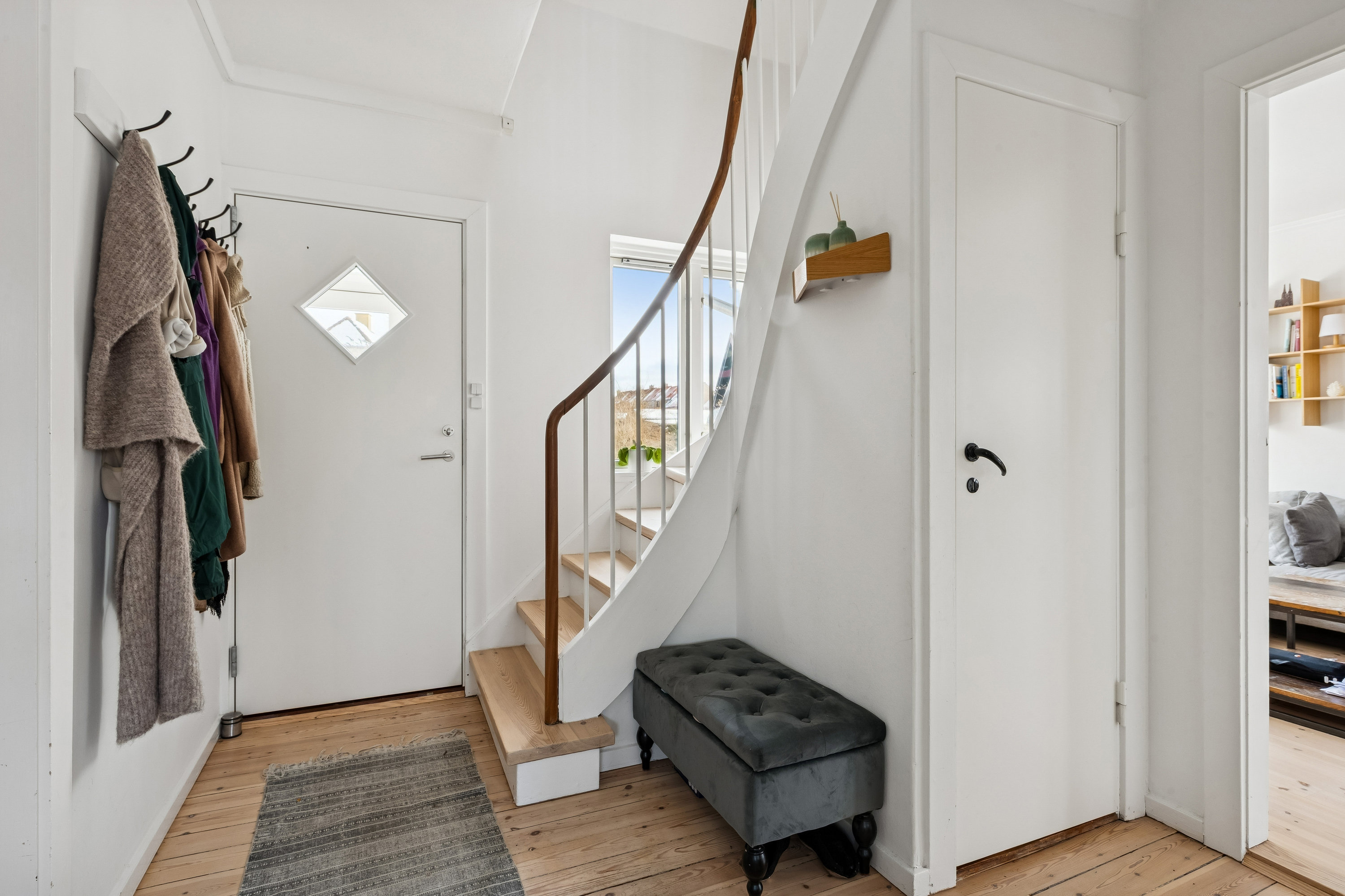 Fremhævet gang billede i fuldskærmstilstand. Billede af Sæbjørnsvej 3, 2880 Bagsværd