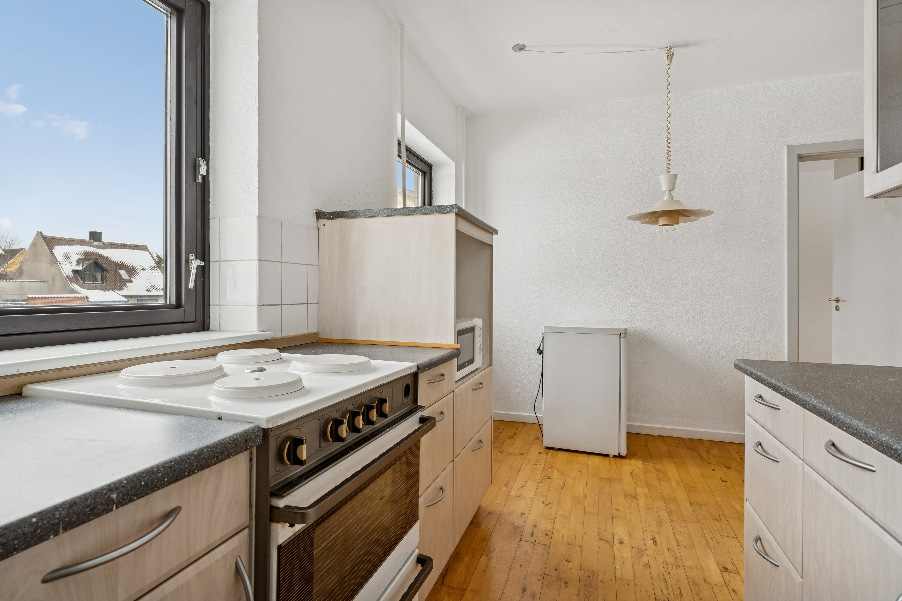 Fremhævet køkken billede i fuldskærmstilstand. Billede af Hadsundvej 86C, 1. tv., Vejgård, 9000 Aalborg