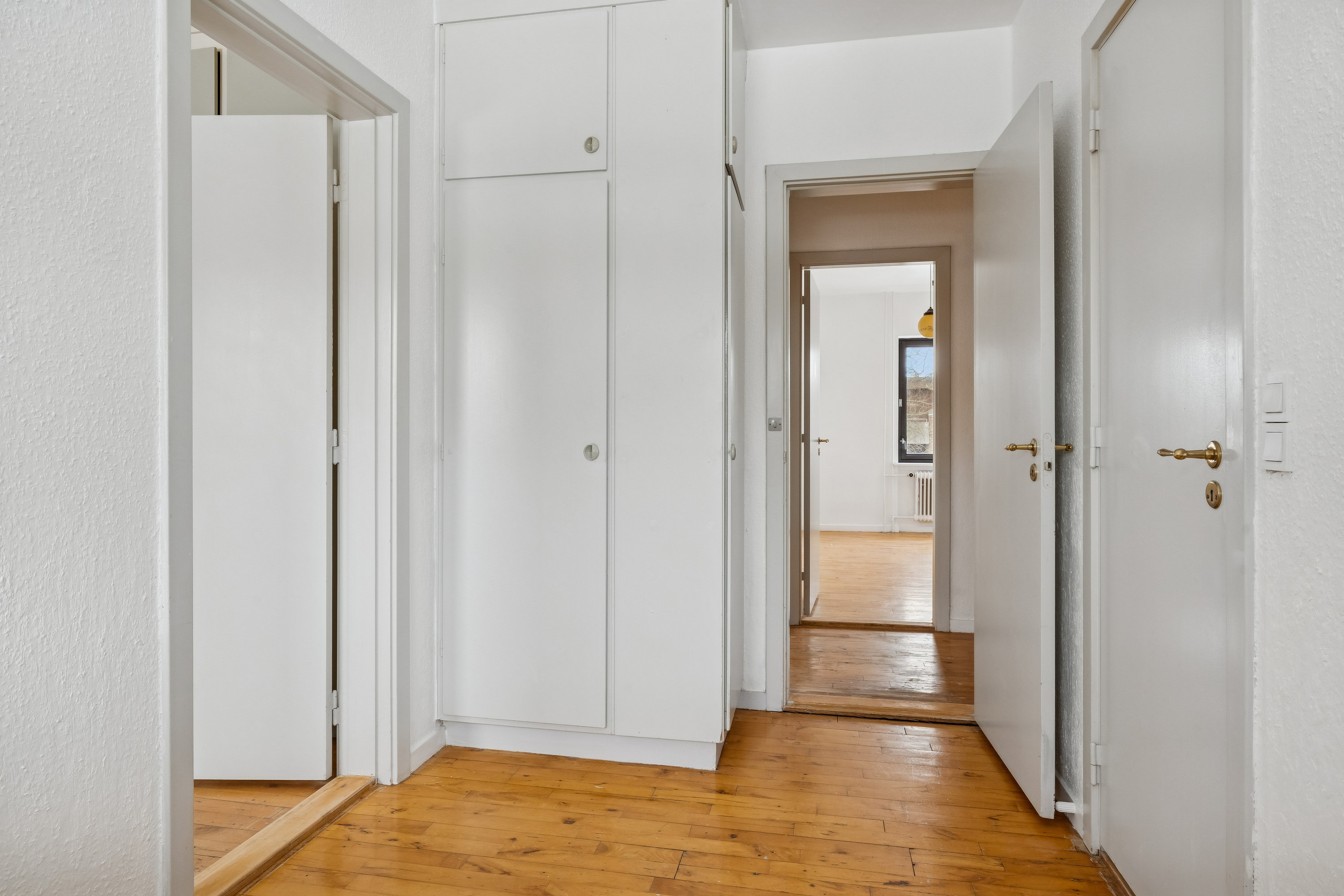 Fremhævet gang billede i fuldskærmstilstand. Billede af Hadsundvej 86C, 1. tv., Vejgård, 9000 Aalborg