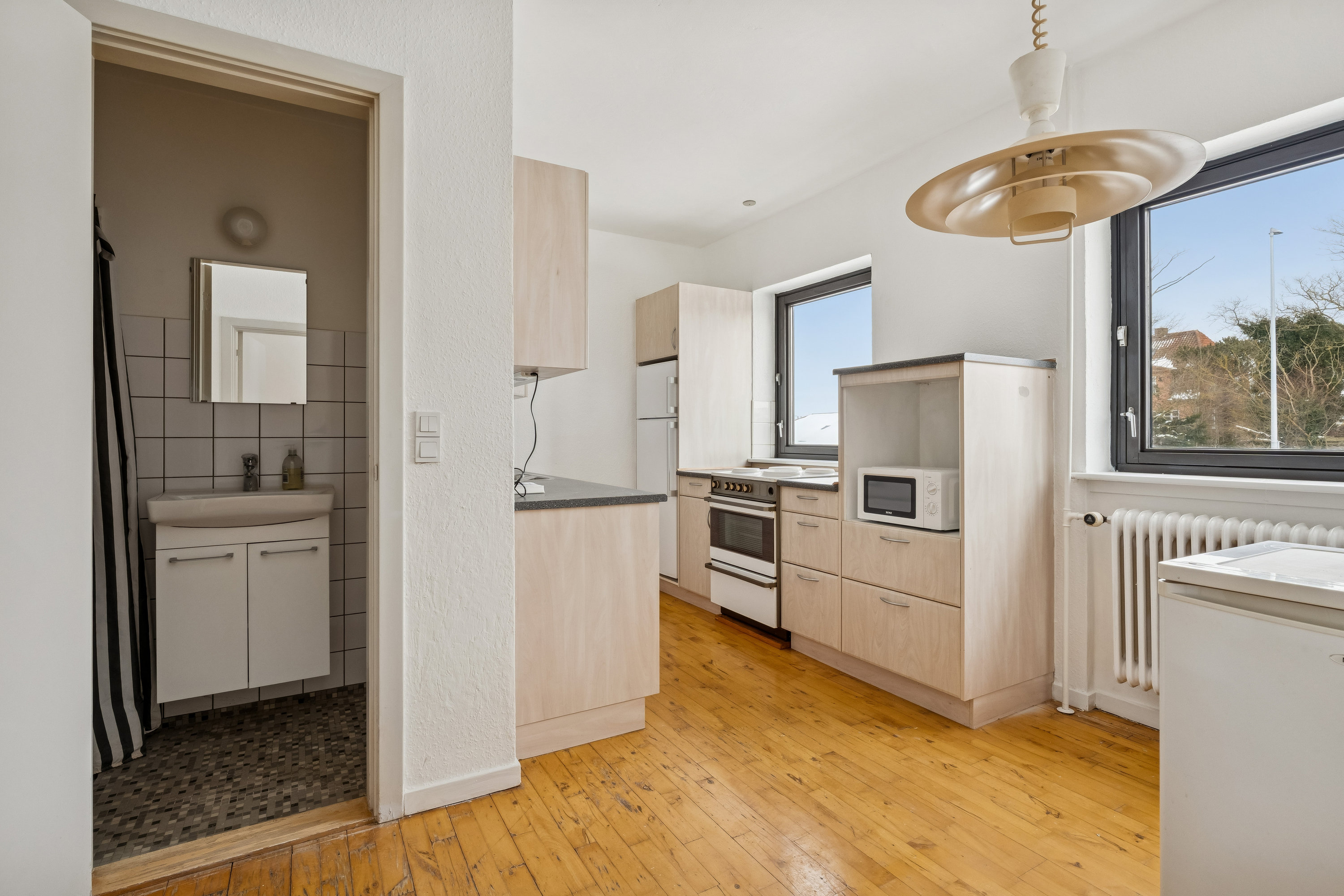 Fremhævet køkken billede i fuldskærmstilstand. Billede af Hadsundvej 86C, 1. tv., Vejgård, 9000 Aalborg