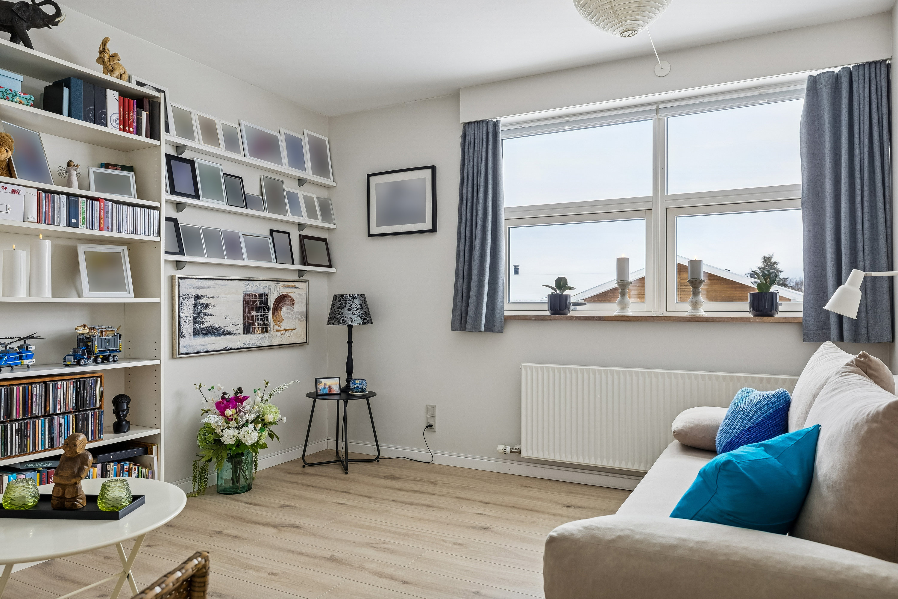 Fremhævet stue billede i fuldskærmstilstand. Billede af Gransangervej 12, Snestrup, 5210 Odense NV