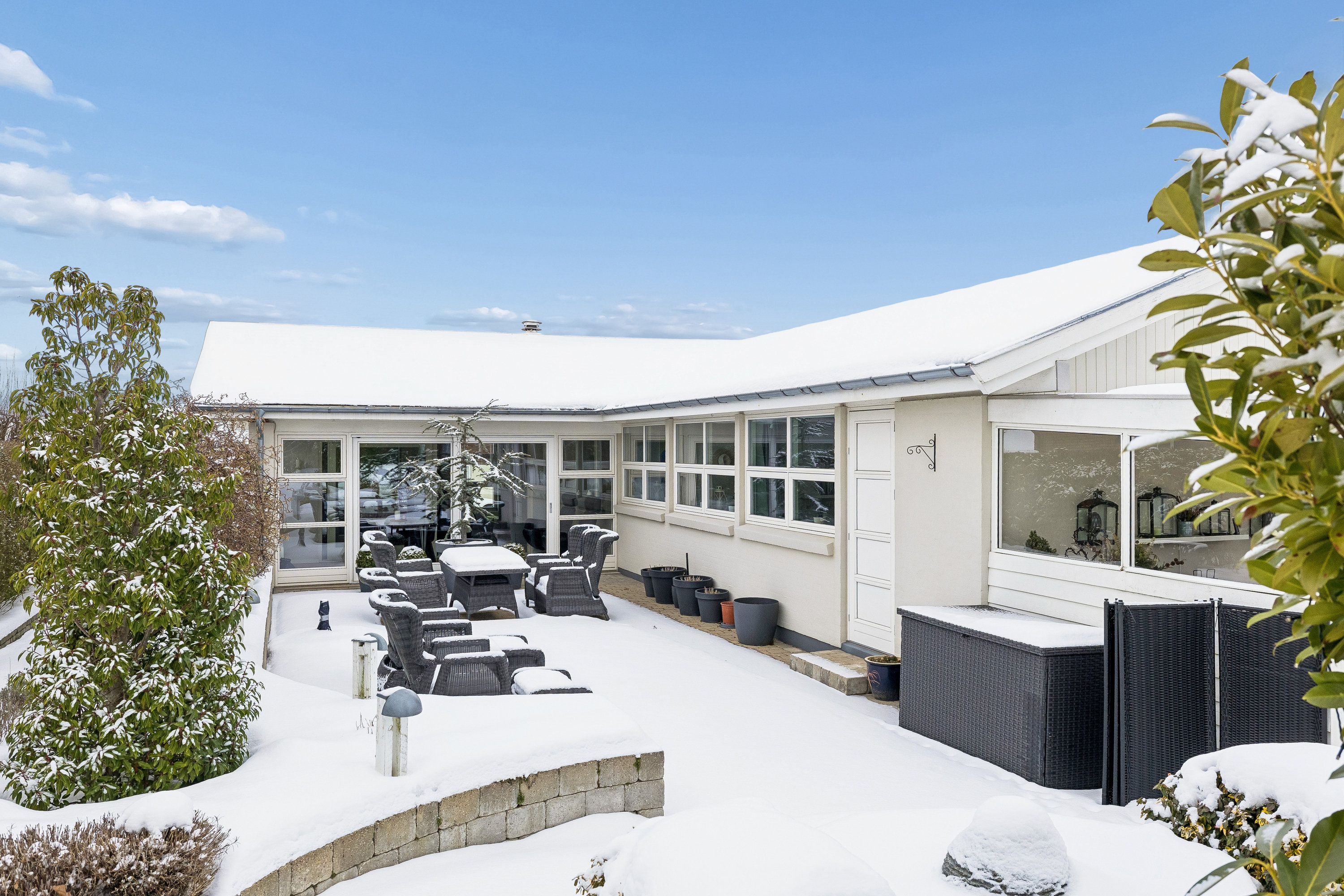 Fremhævet terrasse billede i fuldskærmstilstand. Billede af Gransangervej 12, Snestrup, 5210 Odense NV