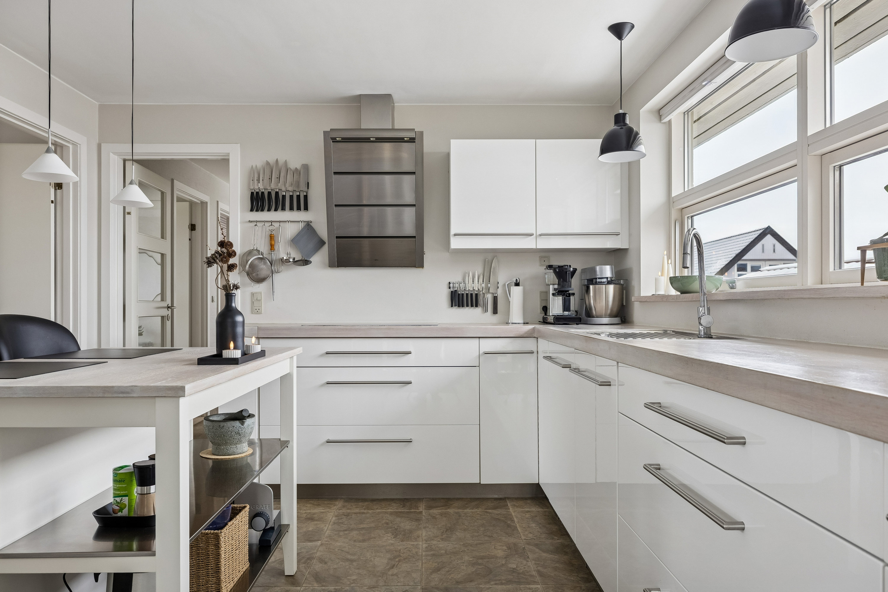 Fremhævet køkken billede i fuldskærmstilstand. Billede af Gransangervej 12, Snestrup, 5210 Odense NV