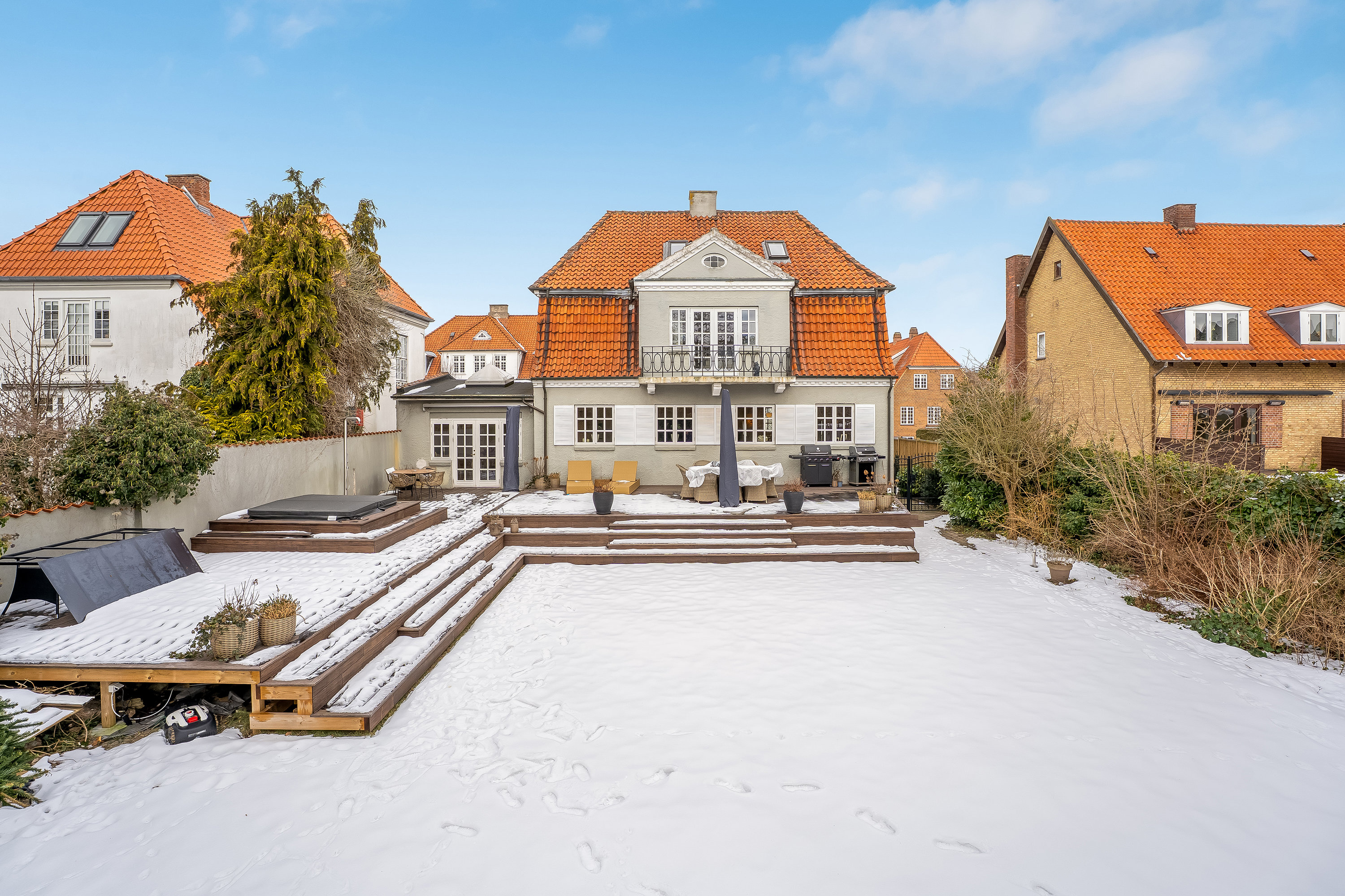 Fremhævet mastefoto billede i fuldskærmstilstand. Billede af Rosenvænget 26, 4800 Nykøbing F