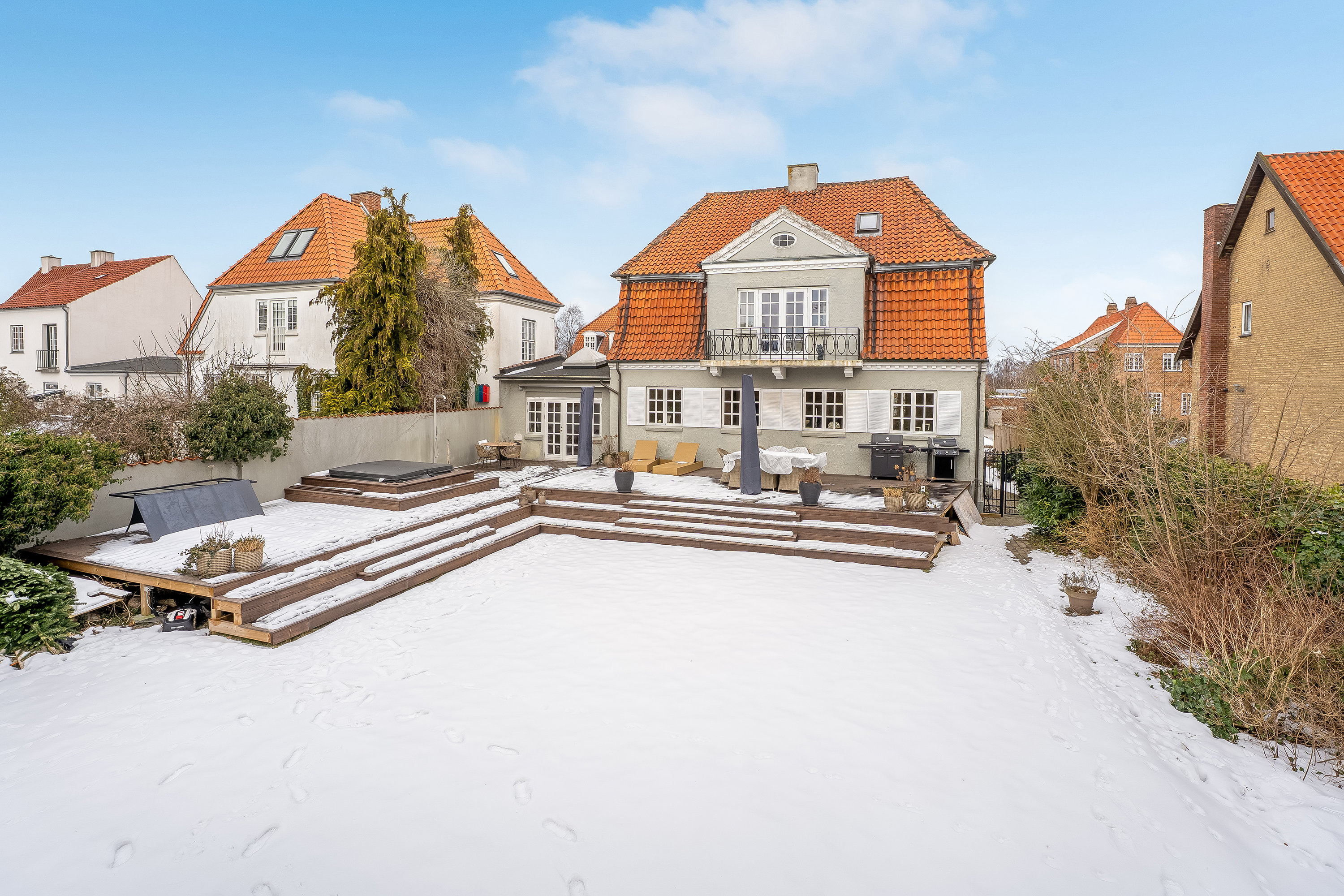 Fremhævet mastefoto billede i fuldskærmstilstand. Billede af Rosenvænget 26, 4800 Nykøbing F