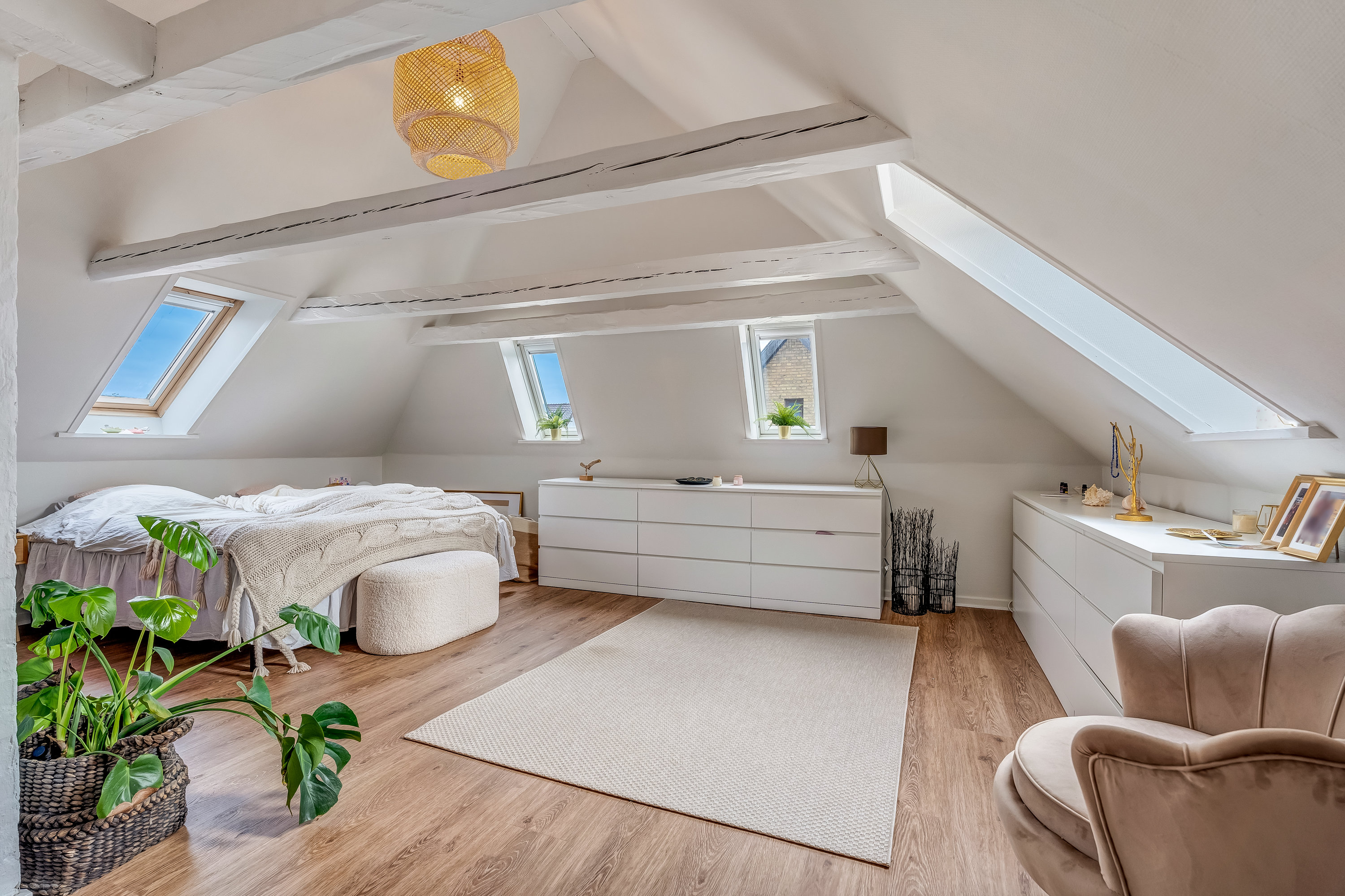 Fremhævet værelse billede i fuldskærmstilstand. Billede af Rosenvænget 26, 4800 Nykøbing F