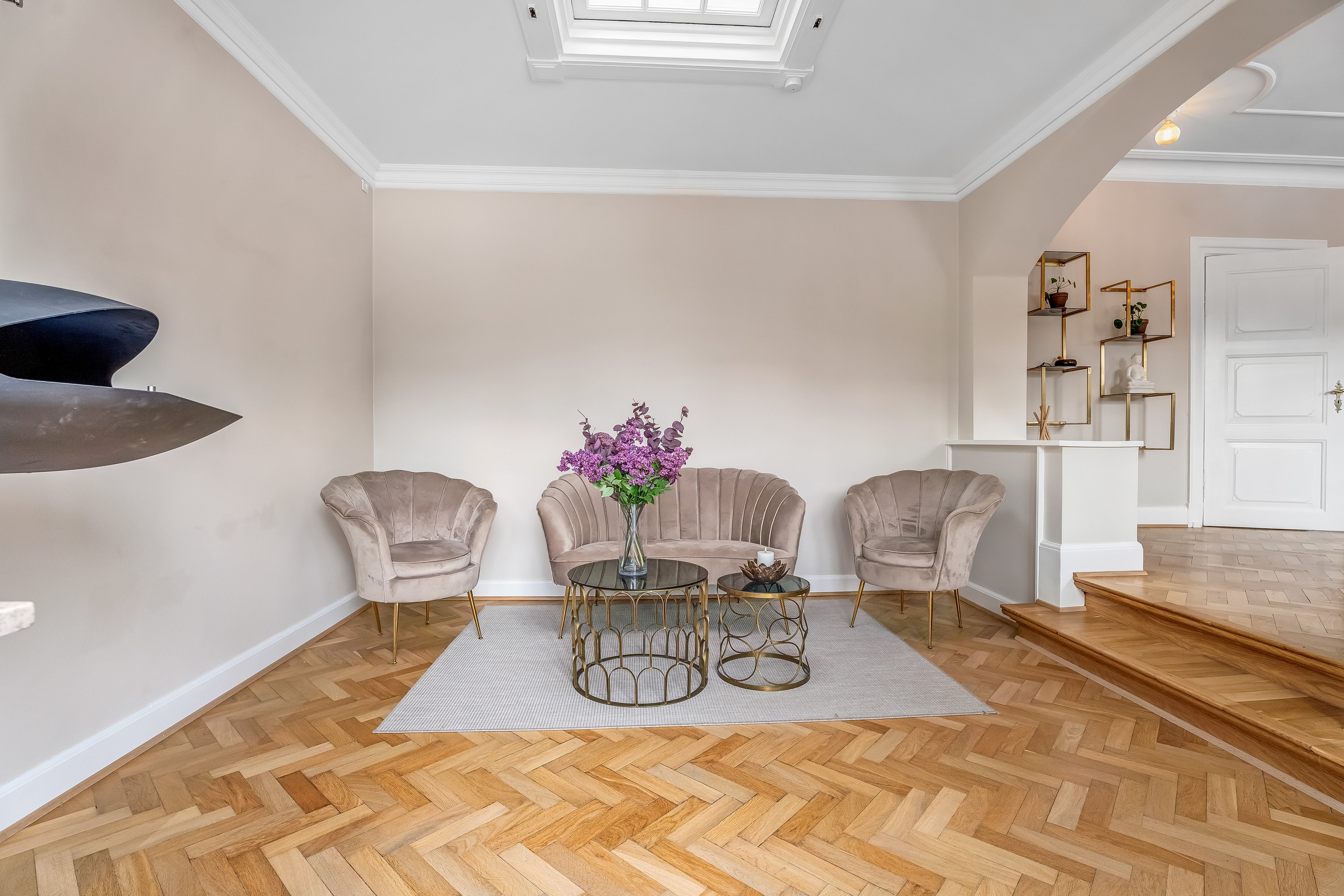 Fremhævet stue billede i fuldskærmstilstand. Billede af Rosenvænget 26, 4800 Nykøbing F