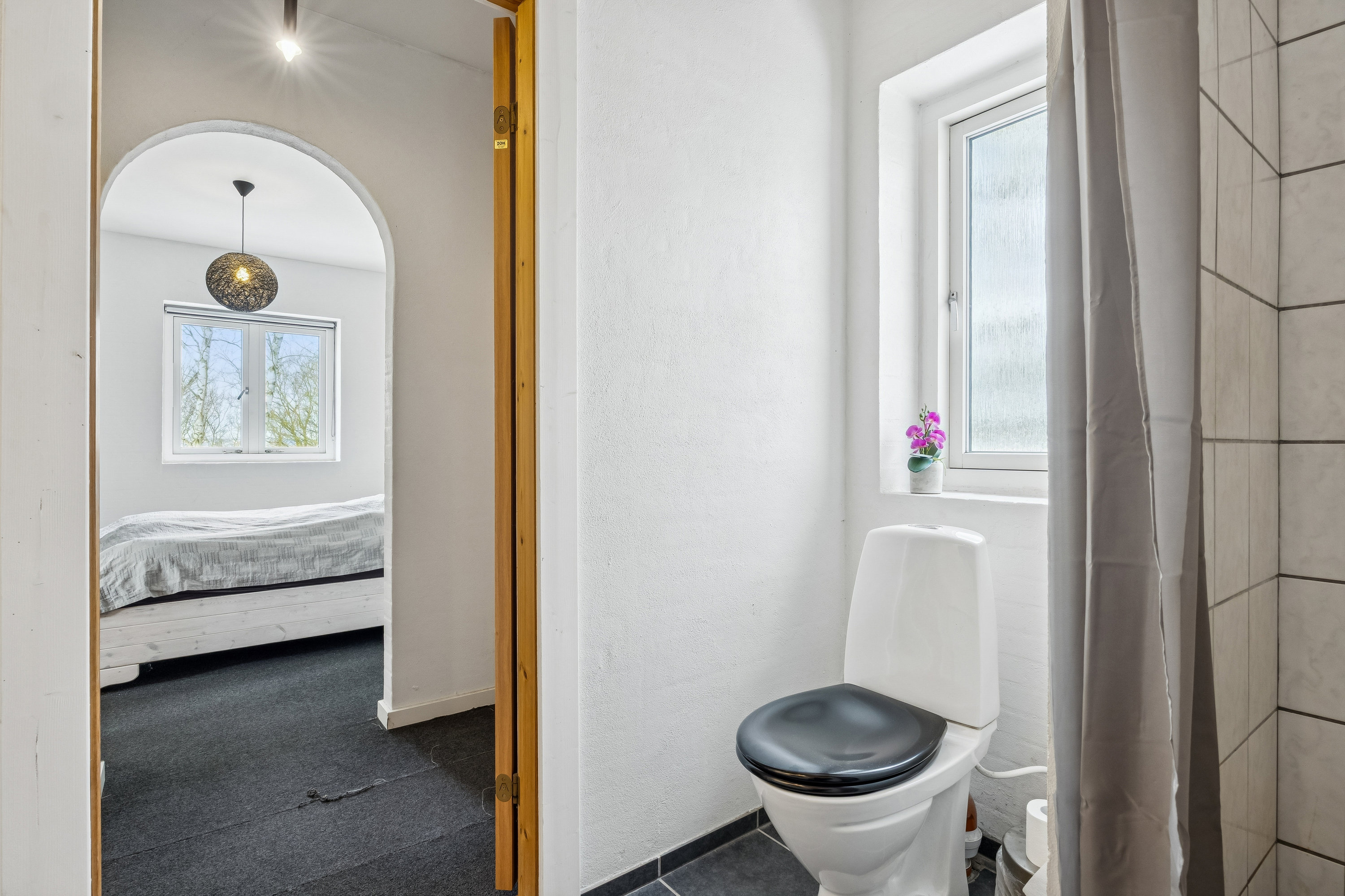 Fremhævet badeværelse billede i fuldskærmstilstand. Billede af Buerupvej 53, Buerup, 4450 Jyderup