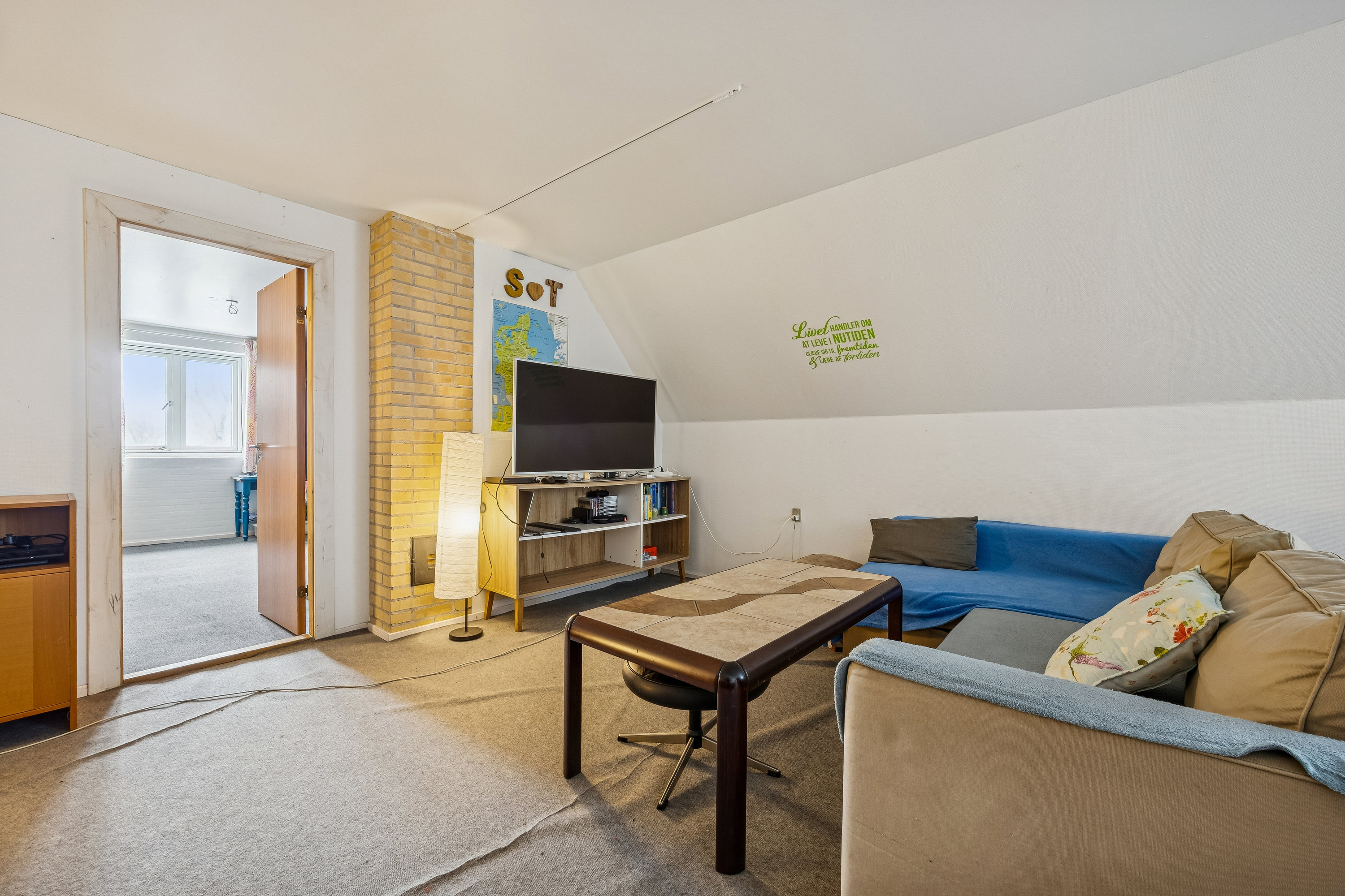 Fremhævet stue billede i fuldskærmstilstand. Billede af Buerupvej 53, Buerup, 4450 Jyderup