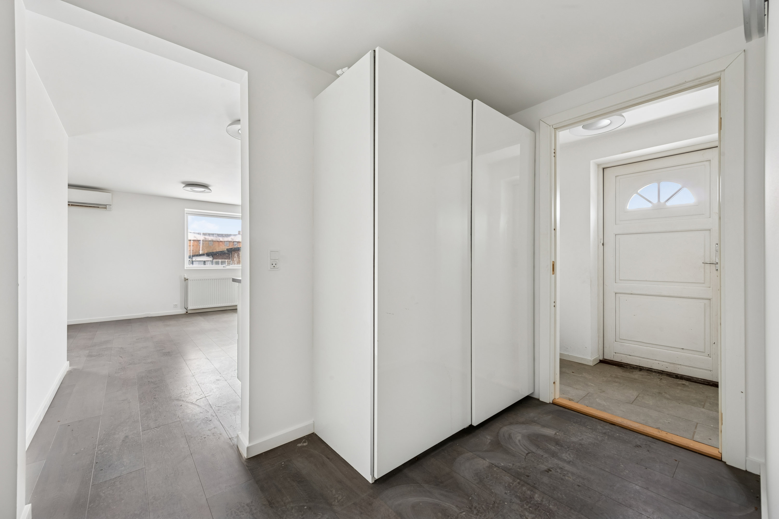 Fremhævet gang billede i fuldskærmstilstand. Billede af Birkemosen 4, 2640 Hedehusene