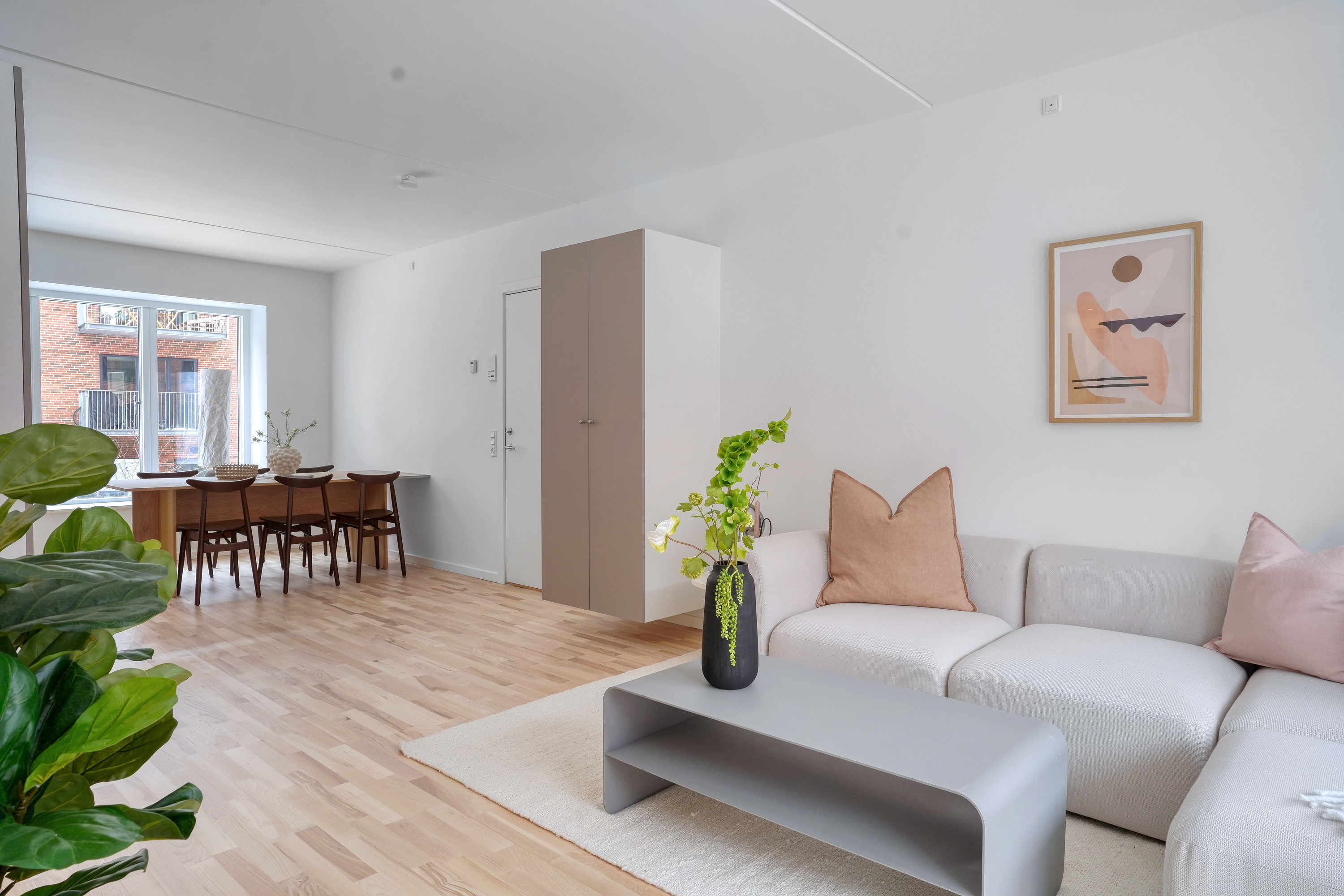 Fremhævet stue billede i fuldskærmstilstand. Billede af Tove Maës Vej 6, 1. tv., 2500 Valby