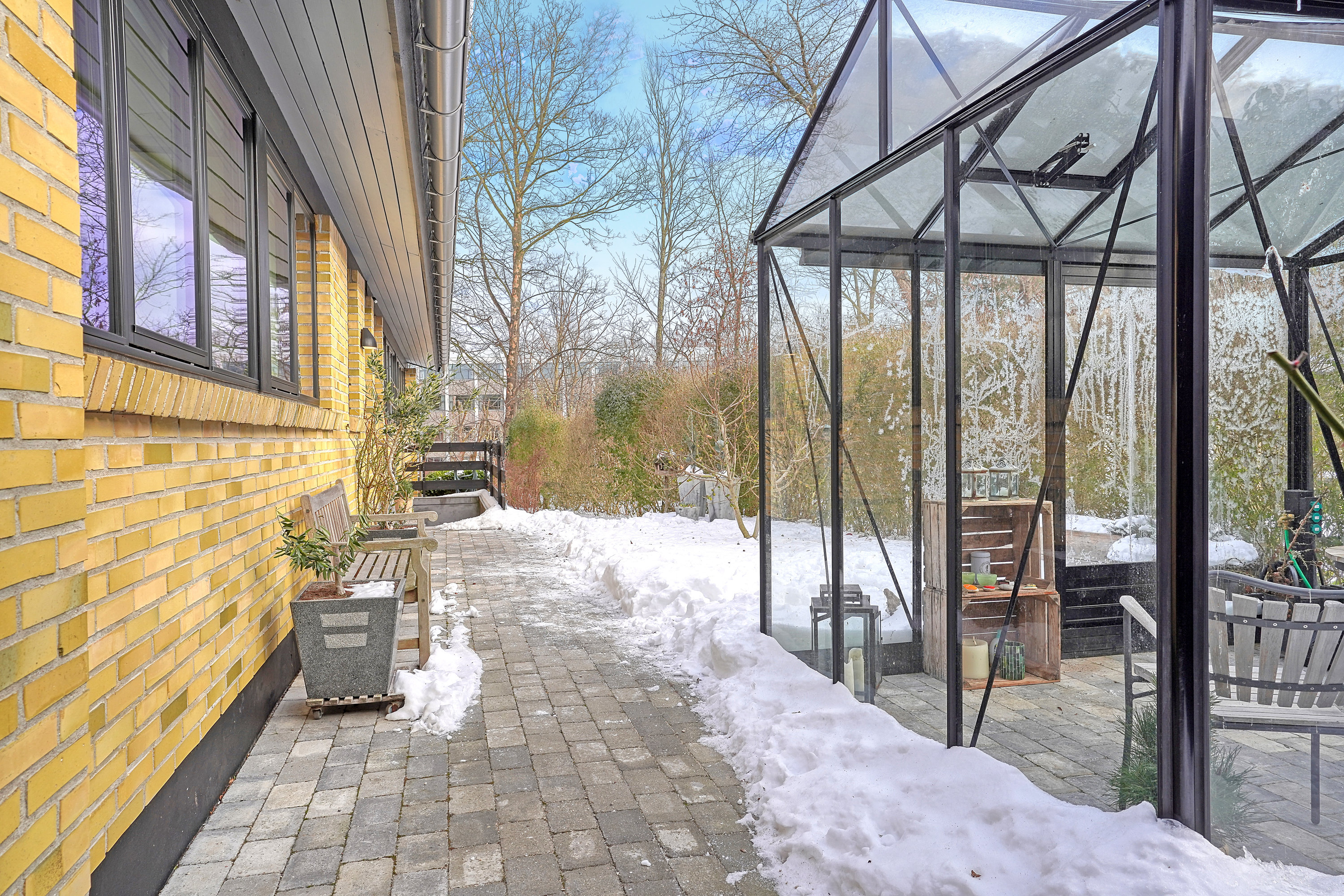 Fremhævet terrasse billede i fuldskærmstilstand. Billede af Rasmus Knudsens Vej 36, 3000 Helsingør