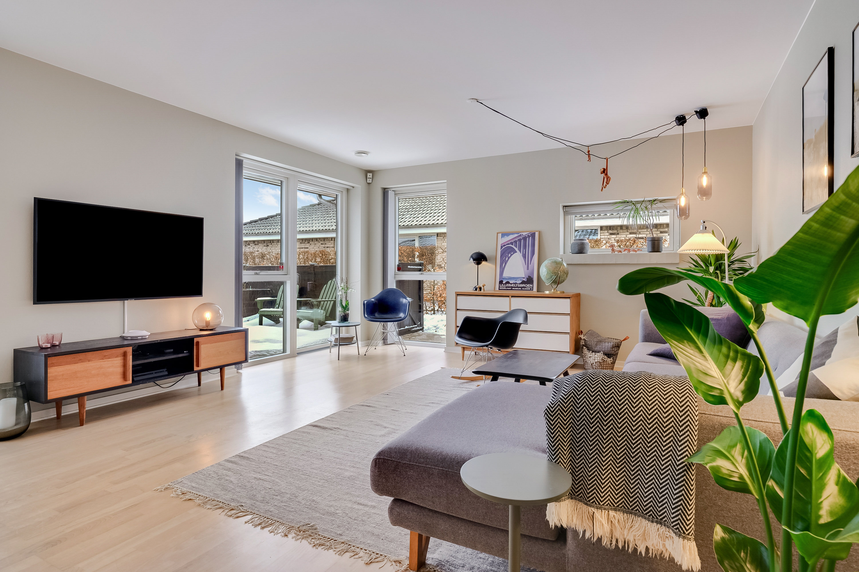 Fremhævet stue billede i fuldskærmstilstand. Billede af Langevænget 15, 5500 Middelfart