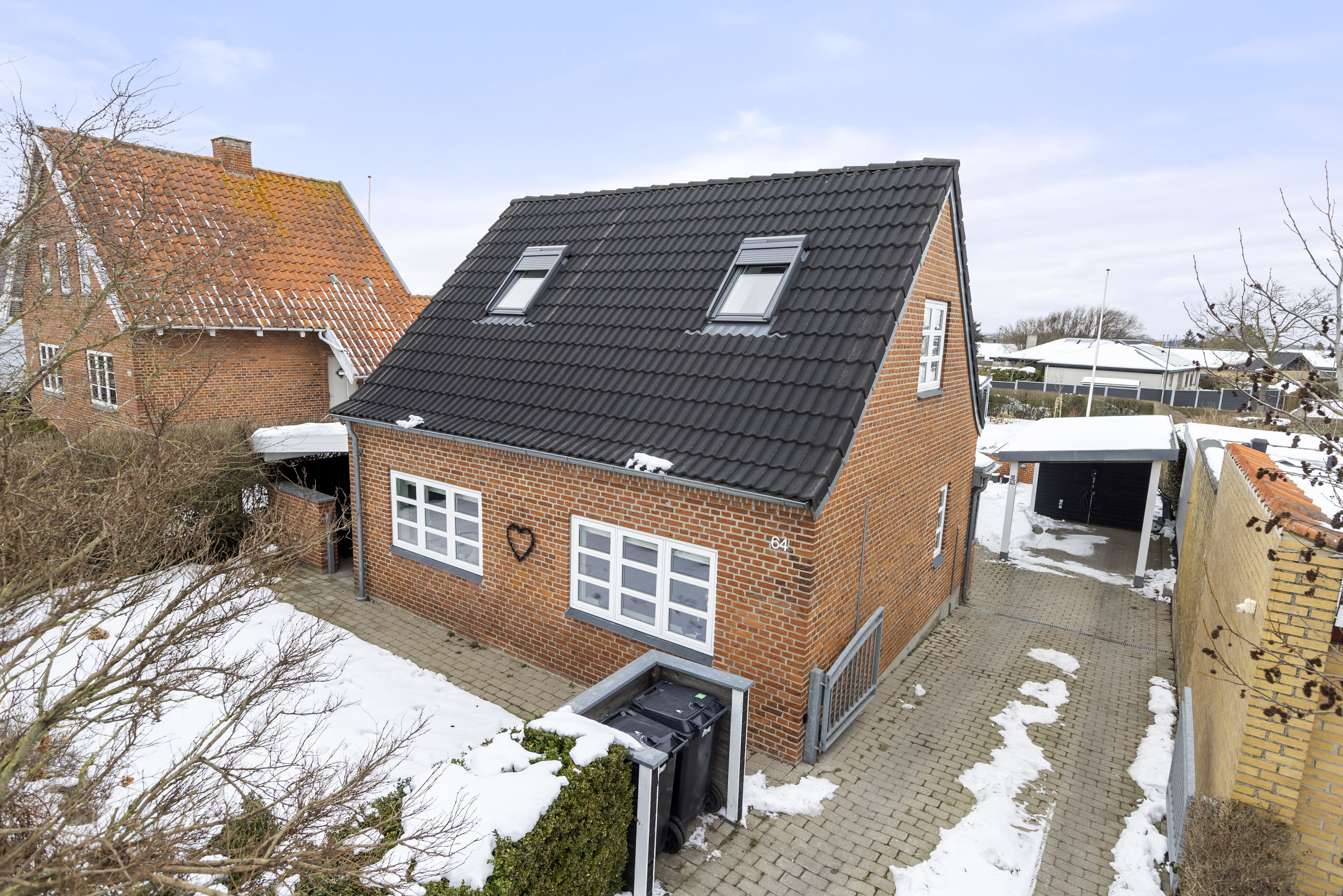 Fremhævet ejendommen billede i fuldskærmstilstand. Billede af Valbygårdsvej 64, 4200 Slagelse