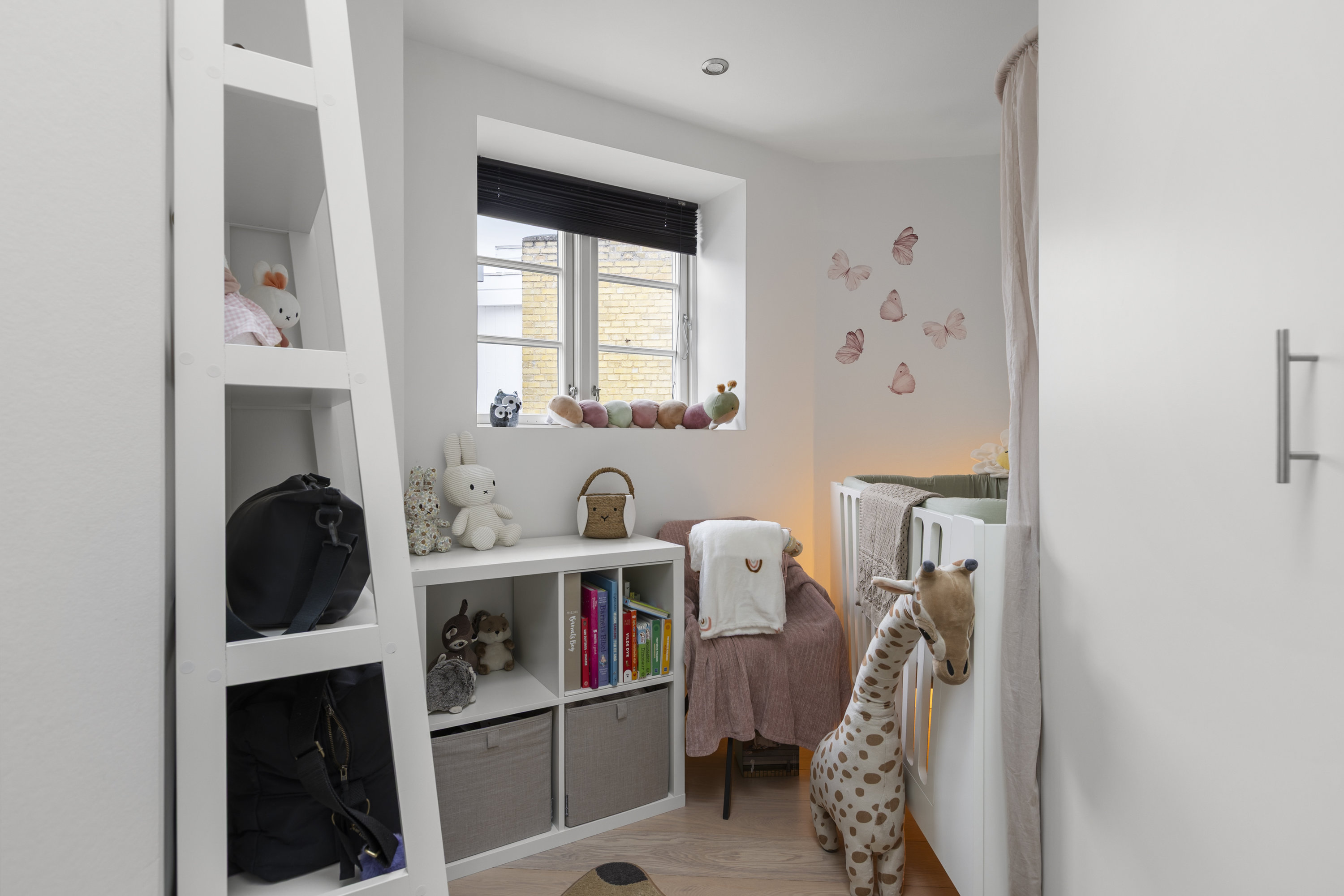 Fremhævet værelse billede i fuldskærmstilstand. Billede af Valbygårdsvej 64, 4200 Slagelse