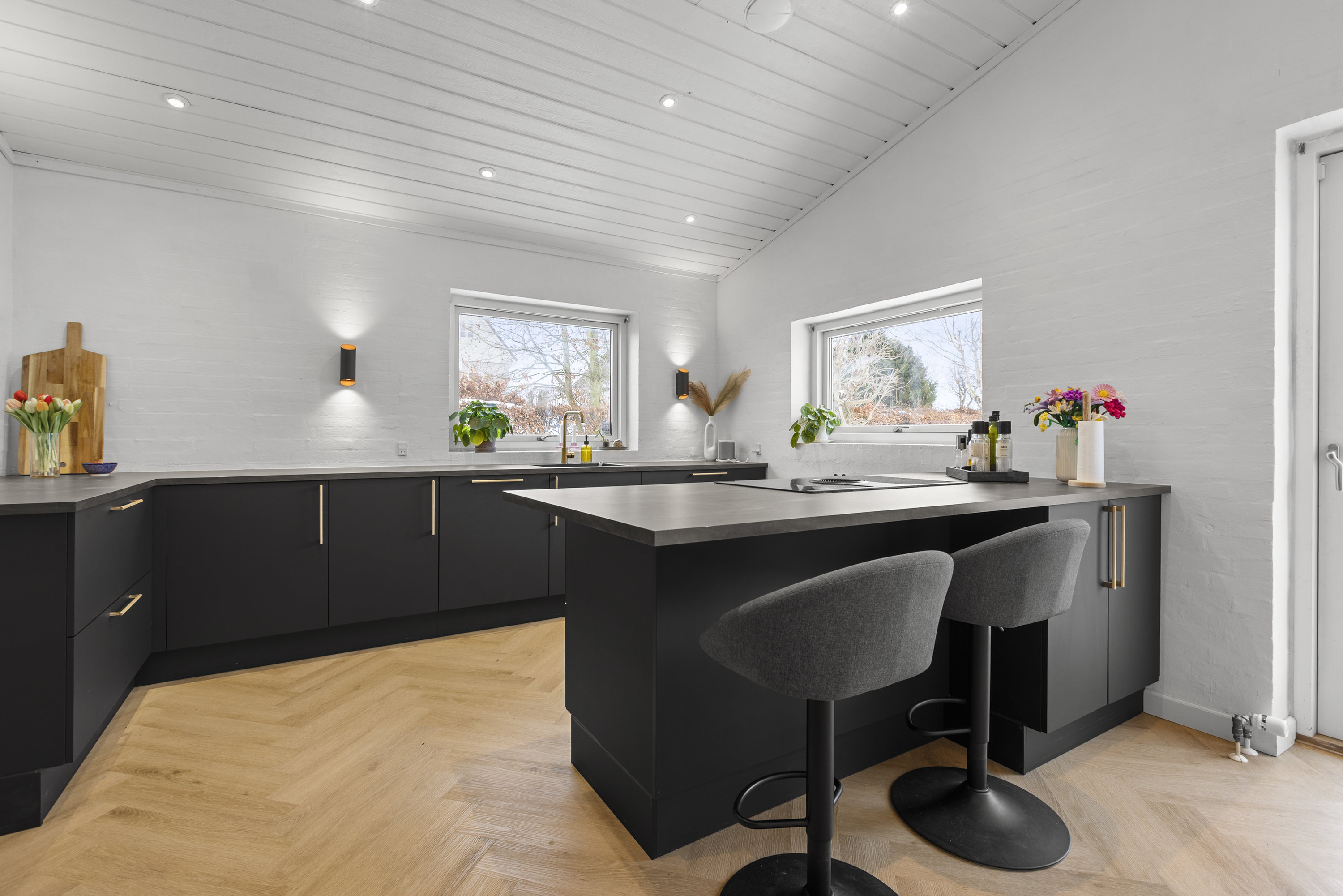 Fremhævet køkken billede i fuldskærmstilstand. Billede af Kongevejen 5B, 4200 Slagelse