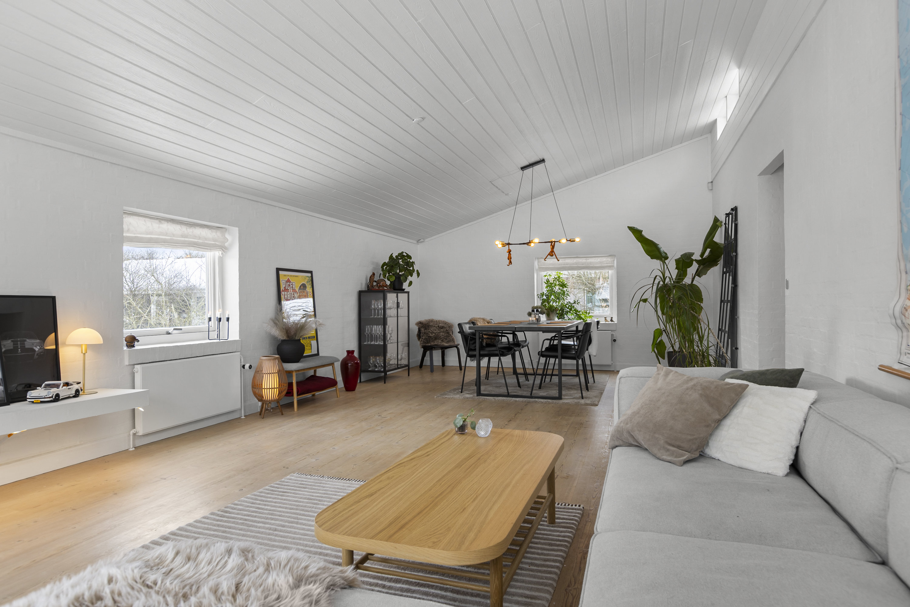 Fremhævet stue billede i fuldskærmstilstand. Billede af Kongevejen 5B, 4200 Slagelse