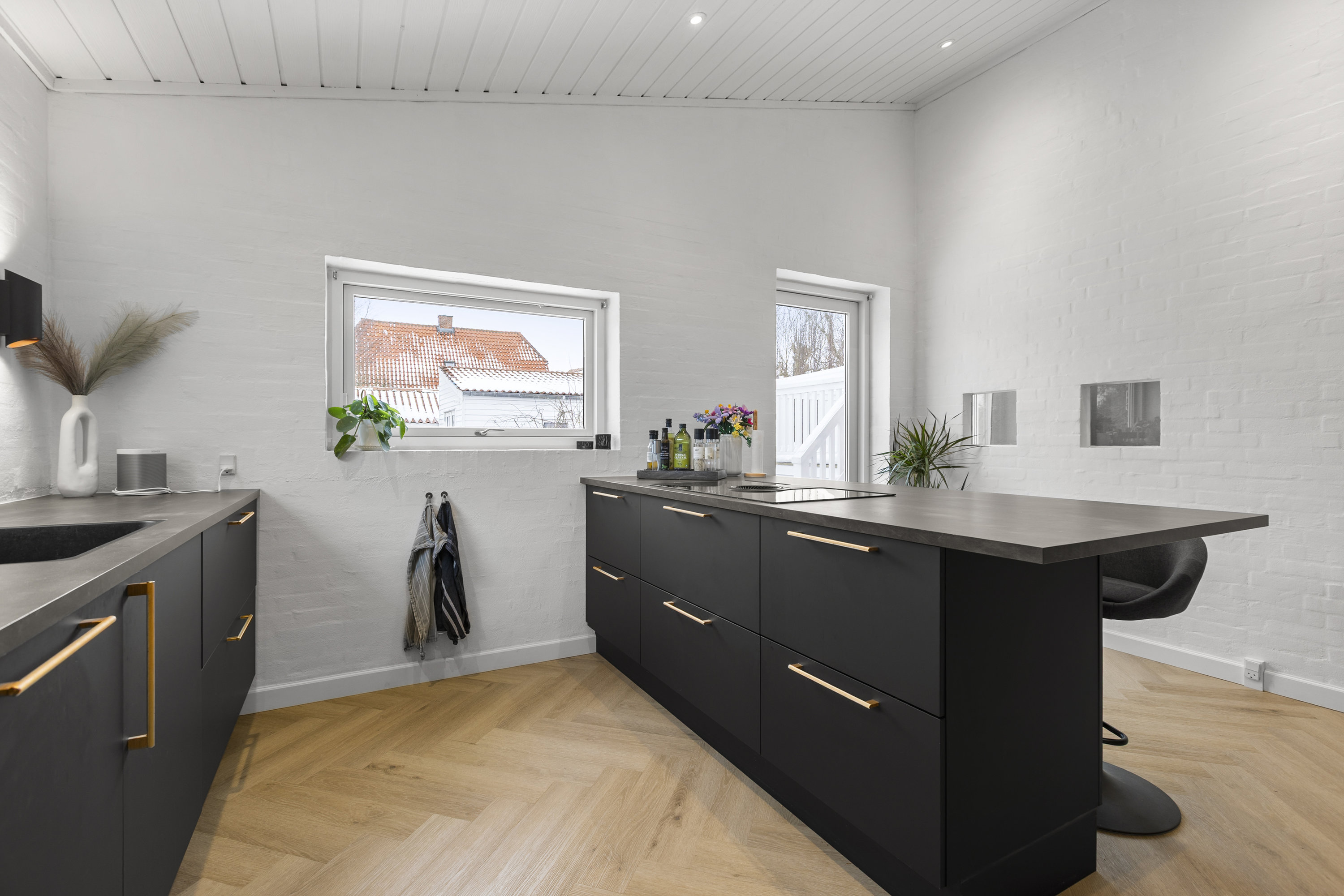 Fremhævet køkken billede i fuldskærmstilstand. Billede af Kongevejen 5B, 4200 Slagelse