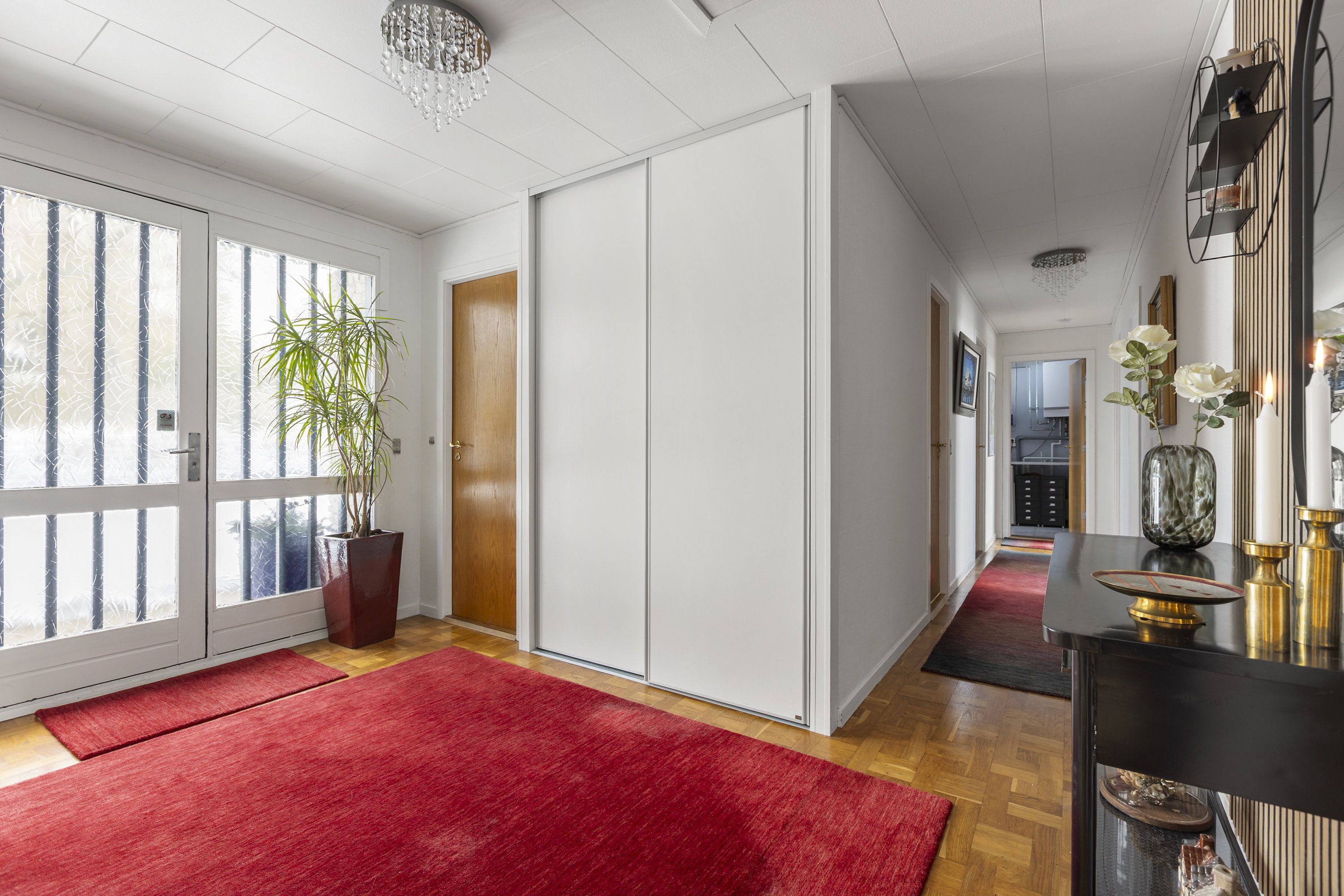 Fremhævet entré billede i fuldskærmstilstand. Billede af Liselundvej 2, 4200 Slagelse