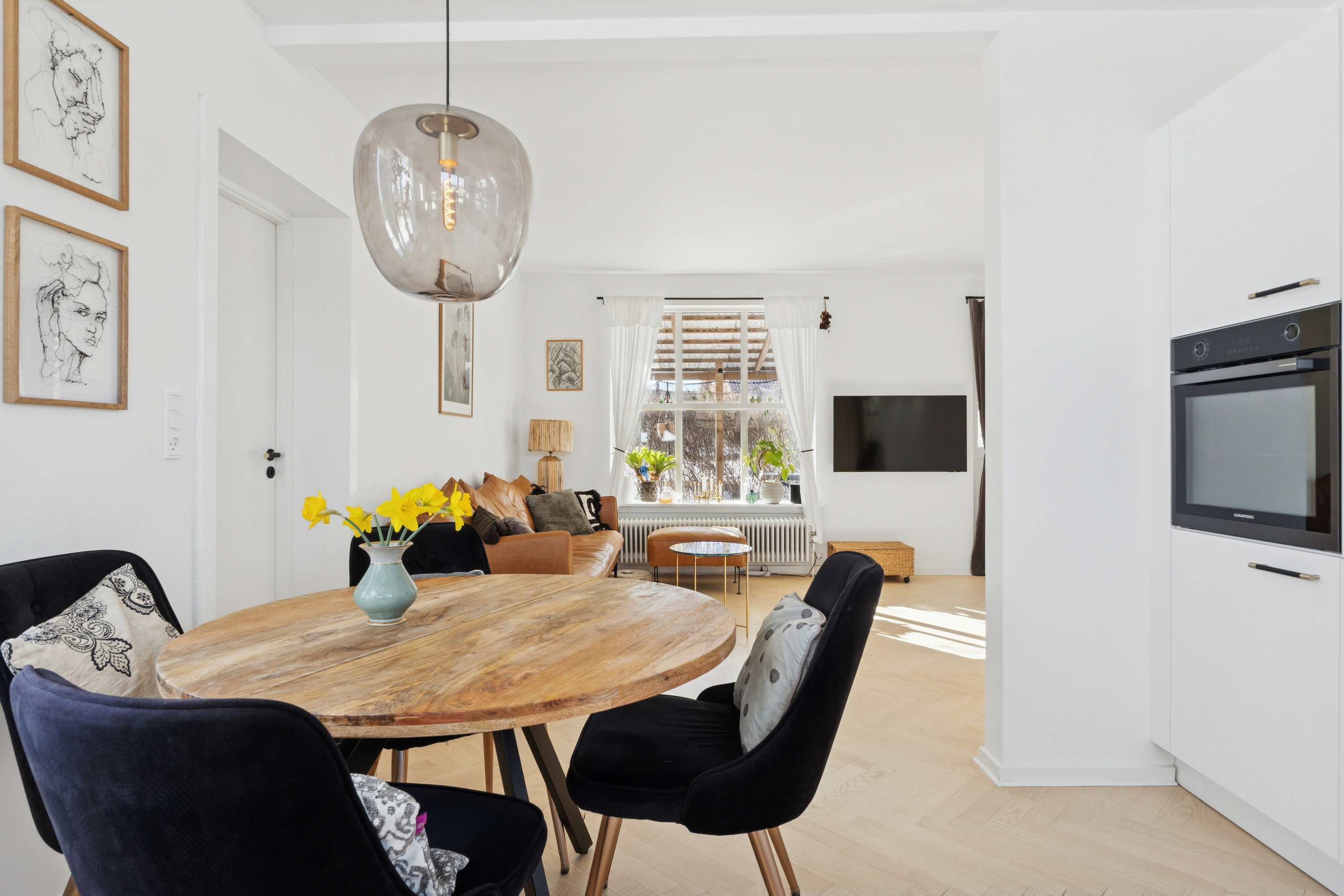 Fremhævet køkken billede i fuldskærmstilstand. Billede af Nivå Stationsvej 13A, 2990 Nivå