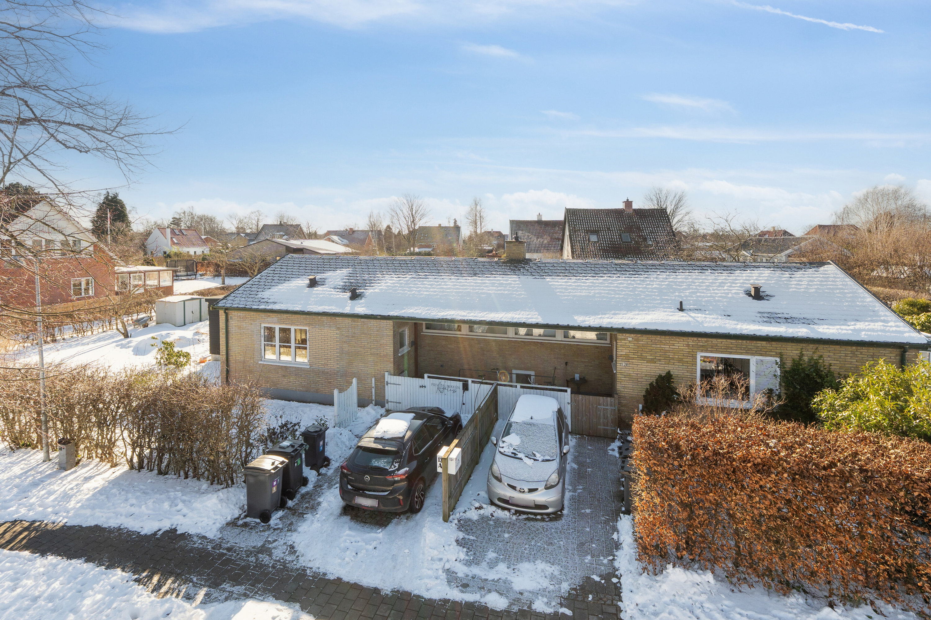 Fremhævet set fra vejen billede i fuldskærmstilstand. Billede af Nivå Stationsvej 13A, 2990 Nivå