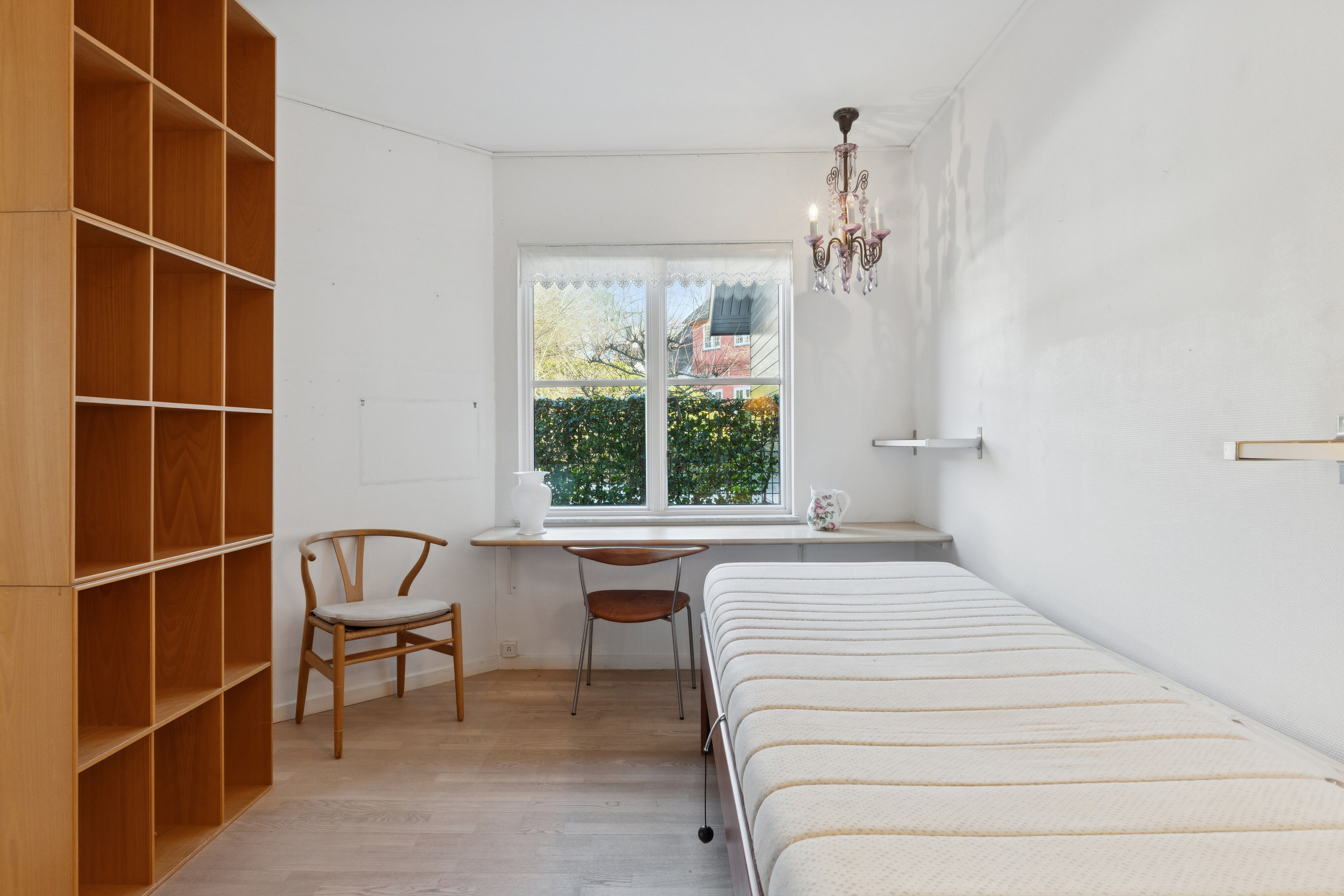 Fremhævet soveværelse billede i fuldskærmstilstand. Billede af Trørødlund 9, Trørød, 2950 Vedbæk