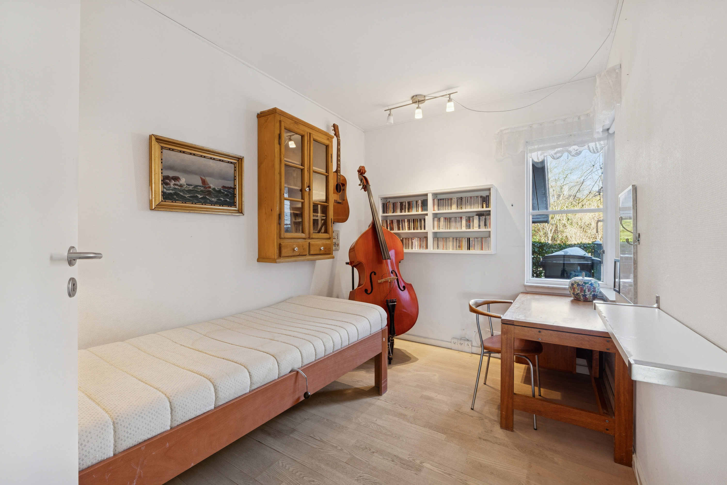 Fremhævet soveværelse billede i fuldskærmstilstand. Billede af Trørødlund 9, Trørød, 2950 Vedbæk