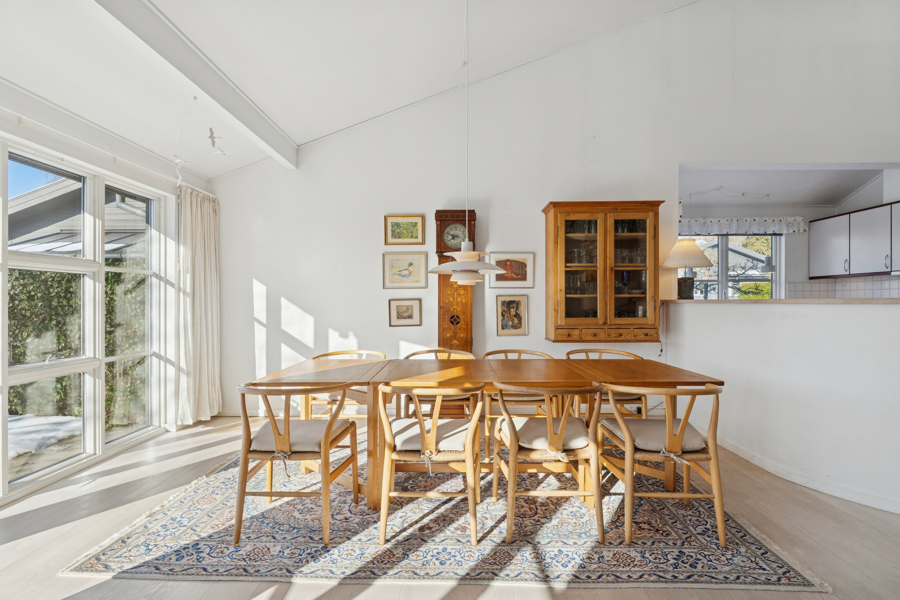 Fremhævet spisestue billede i fuldskærmstilstand. Billede af Trørødlund 9, Trørød, 2950 Vedbæk