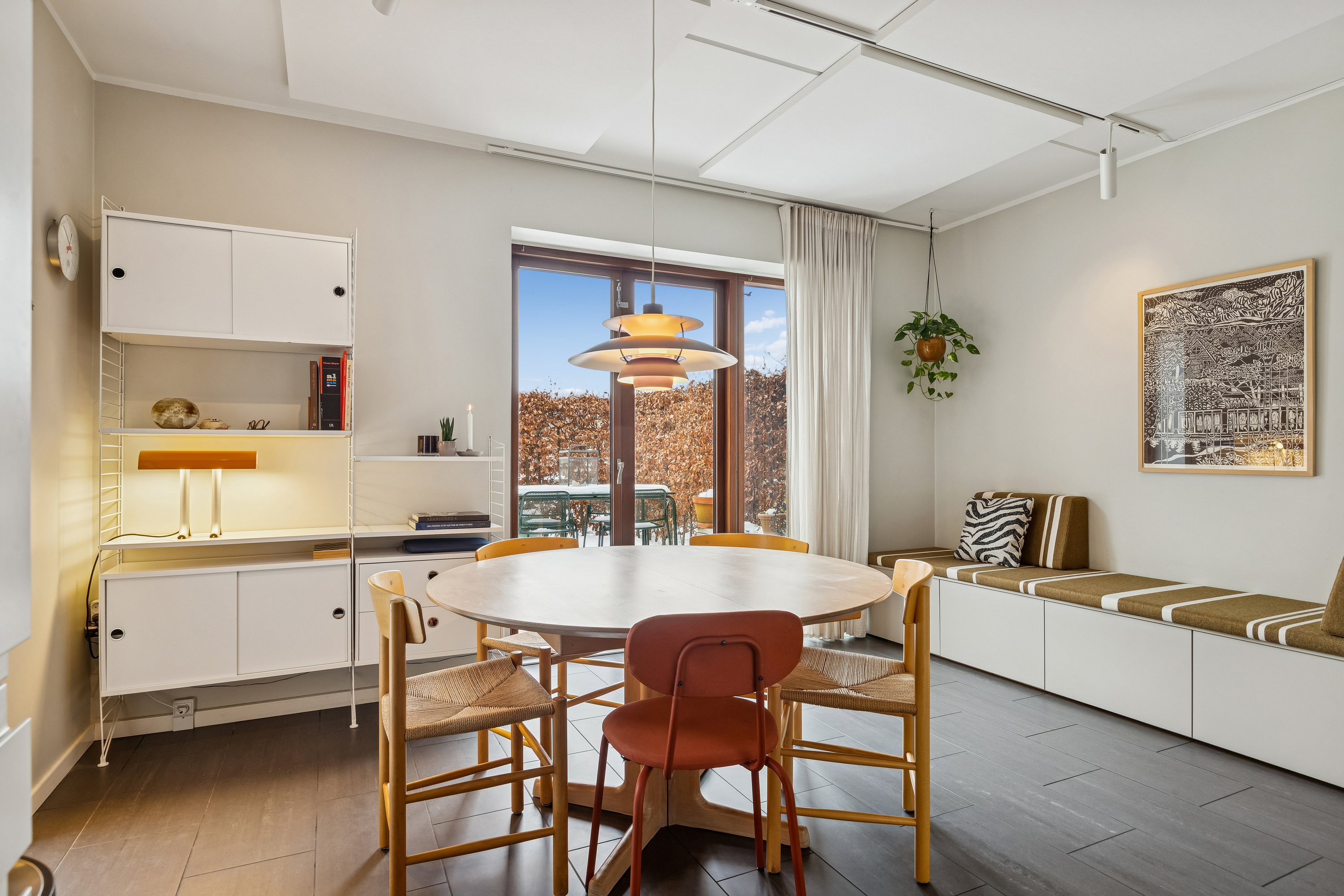 Fremhævet stue billede i fuldskærmstilstand. Billede af Tom Kristensens Vej 19, 2300 København S