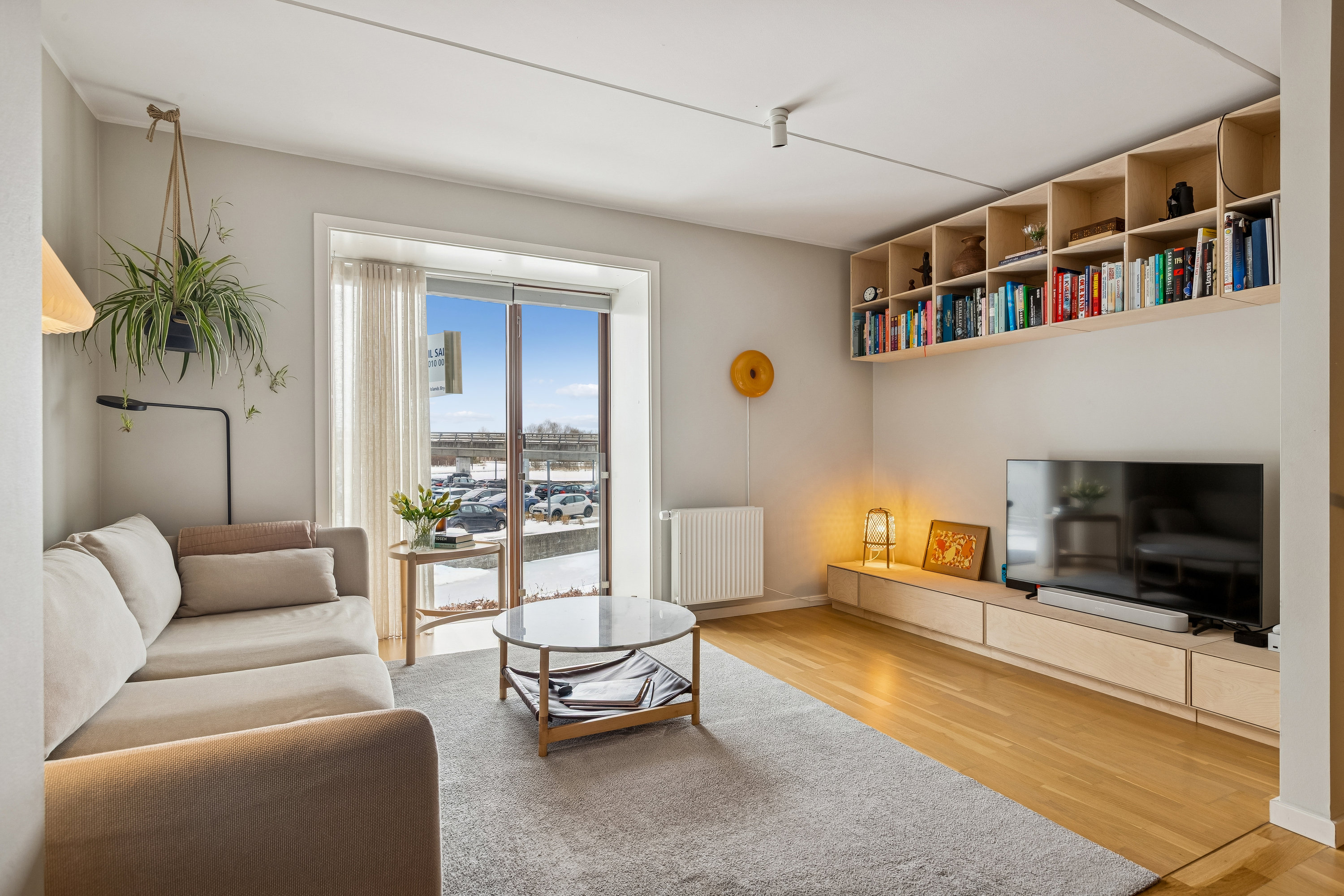 Fremhævet stue billede i fuldskærmstilstand. Billede af Tom Kristensens Vej 19, 2300 København S