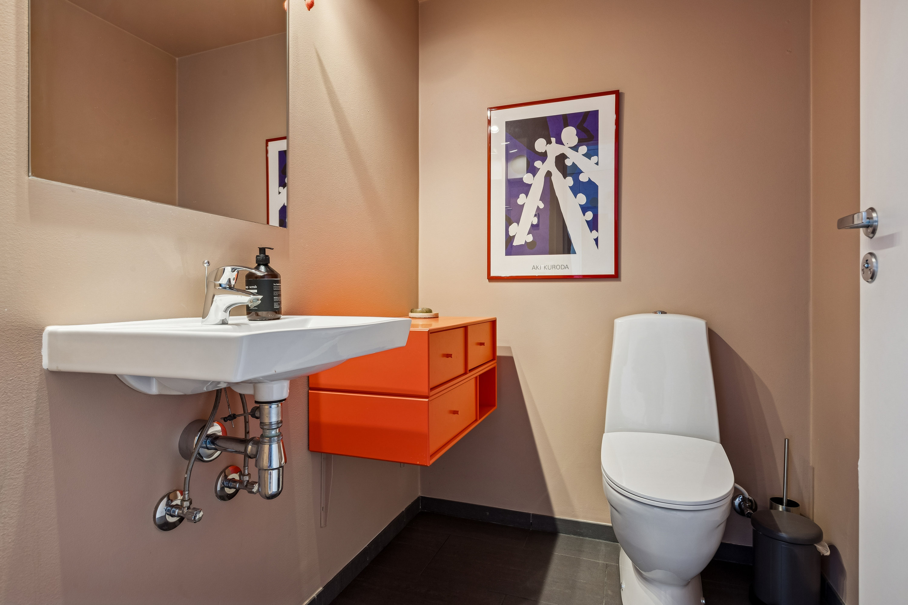 Fremhævet badeværelse billede i fuldskærmstilstand. Billede af Tom Kristensens Vej 19, 2300 København S