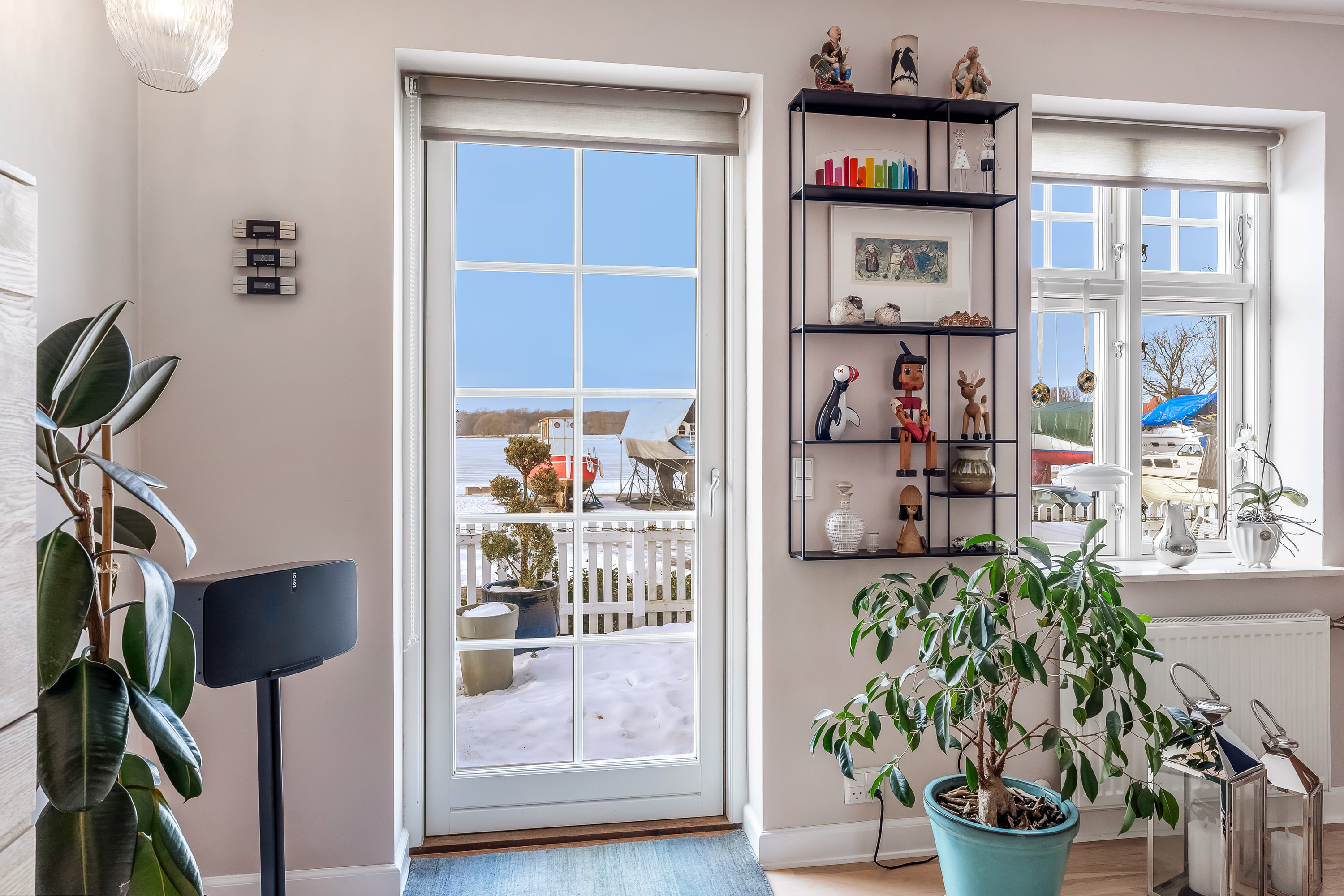 Fremhævet opholdsstue billede i fuldskærmstilstand. Billede af Strandvejen 77, 4880 Nysted