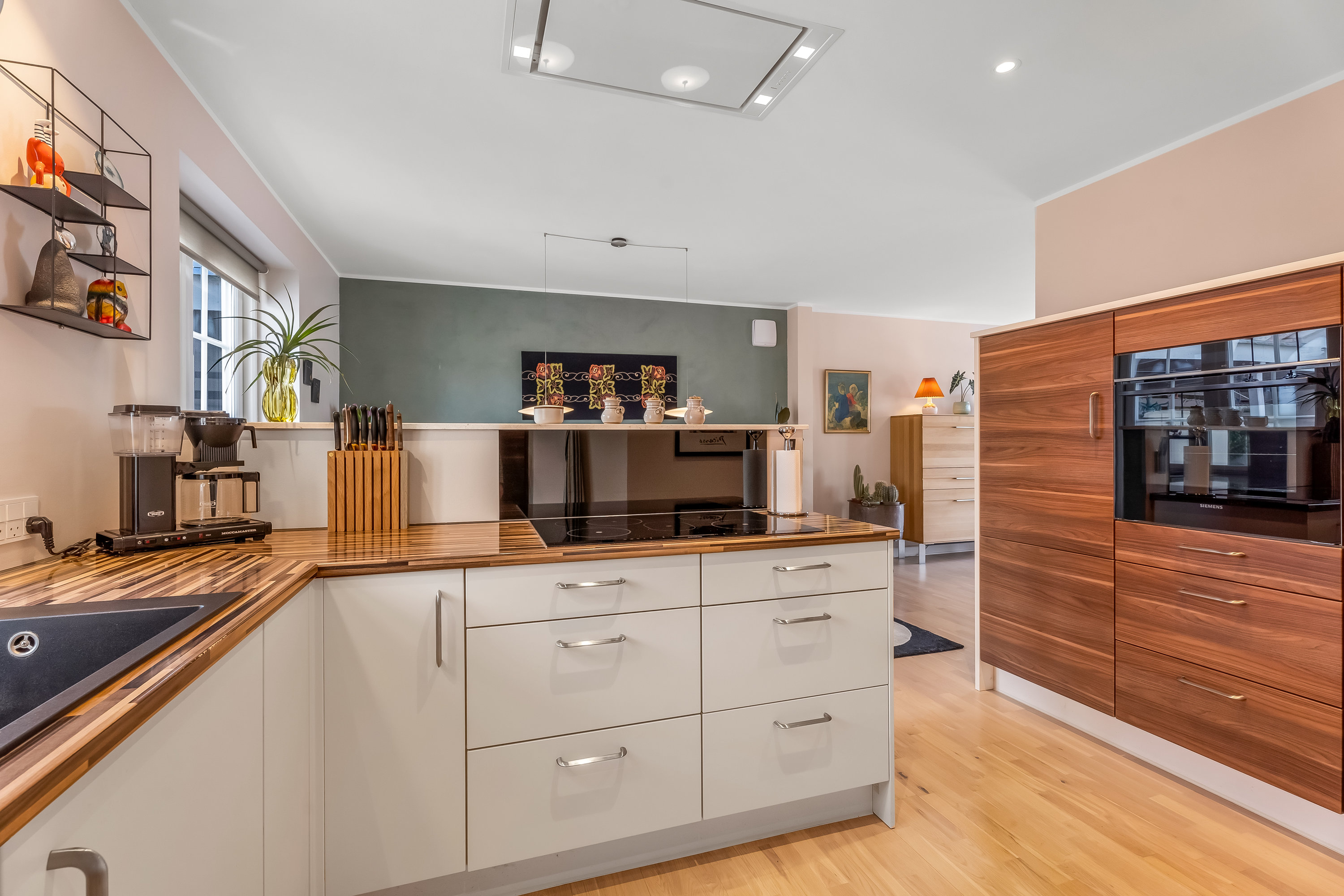 Fremhævet køkken billede i fuldskærmstilstand. Billede af Strandvejen 77, 4880 Nysted