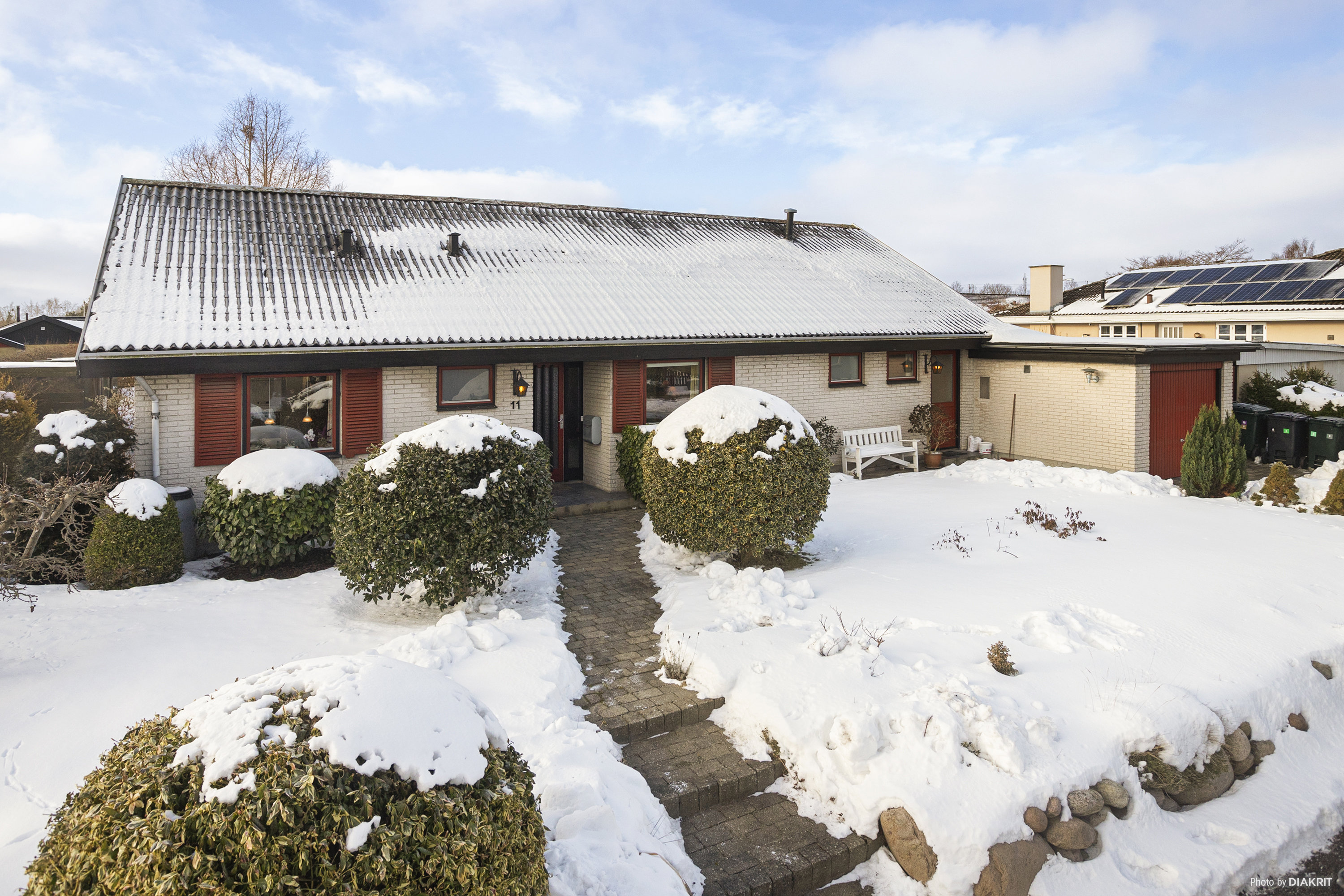 Villa: Ejendommen på Snebærvej 11, Ølsemagle, 4600 Køge