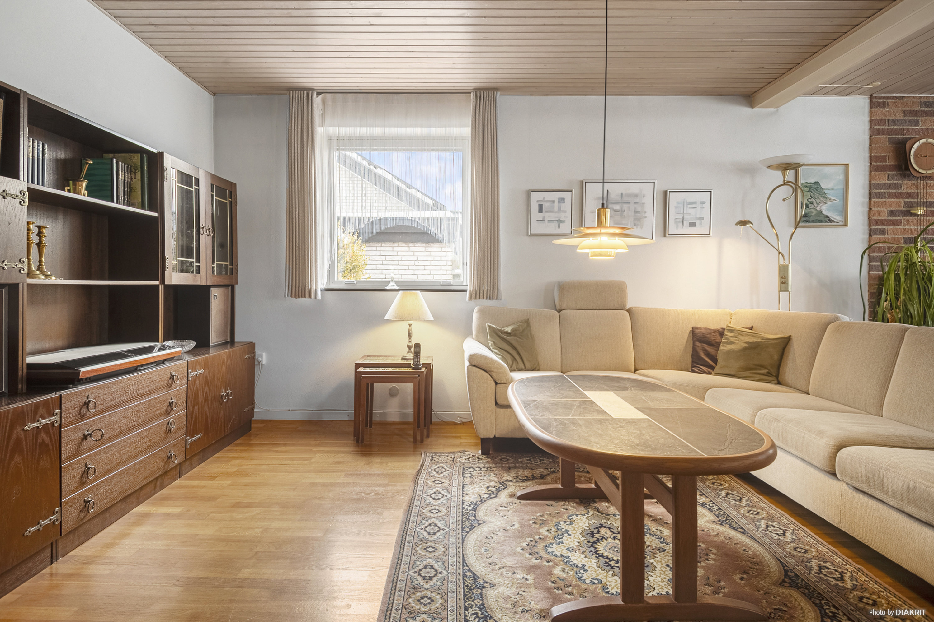 Fremhævet stue billede i fuldskærmstilstand. Billede af Snebærvej 11, Ølsemagle, 4600 Køge