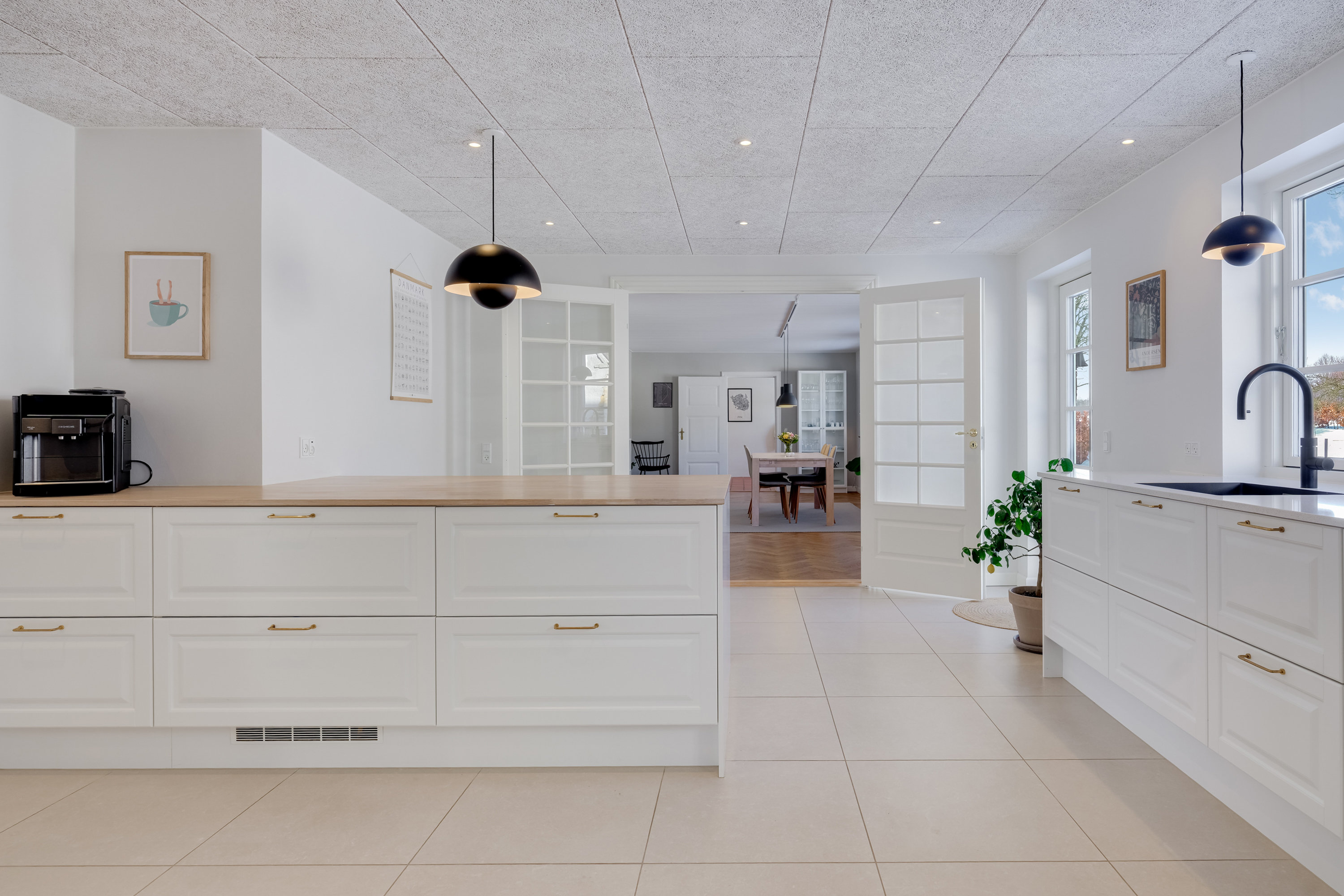 Fremhævet køkken billede i fuldskærmstilstand. Billede af Byllerup 3, 5580 Nørre Aaby