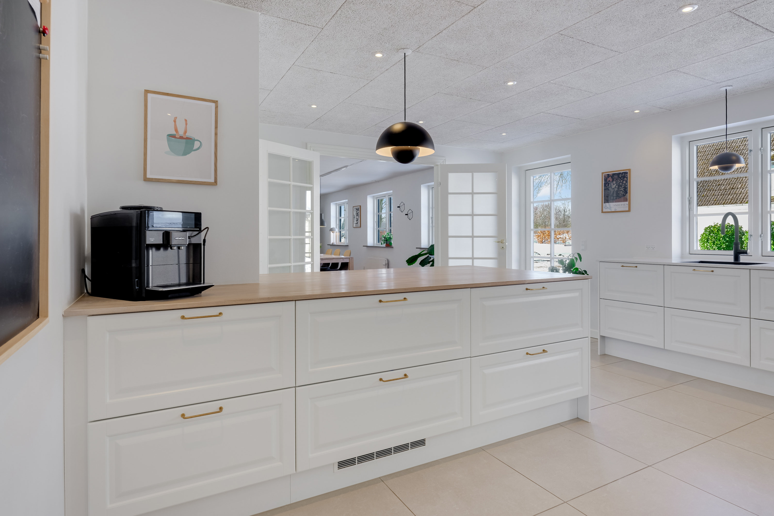 Fremhævet køkken billede i fuldskærmstilstand. Billede af Byllerup 3, 5580 Nørre Aaby