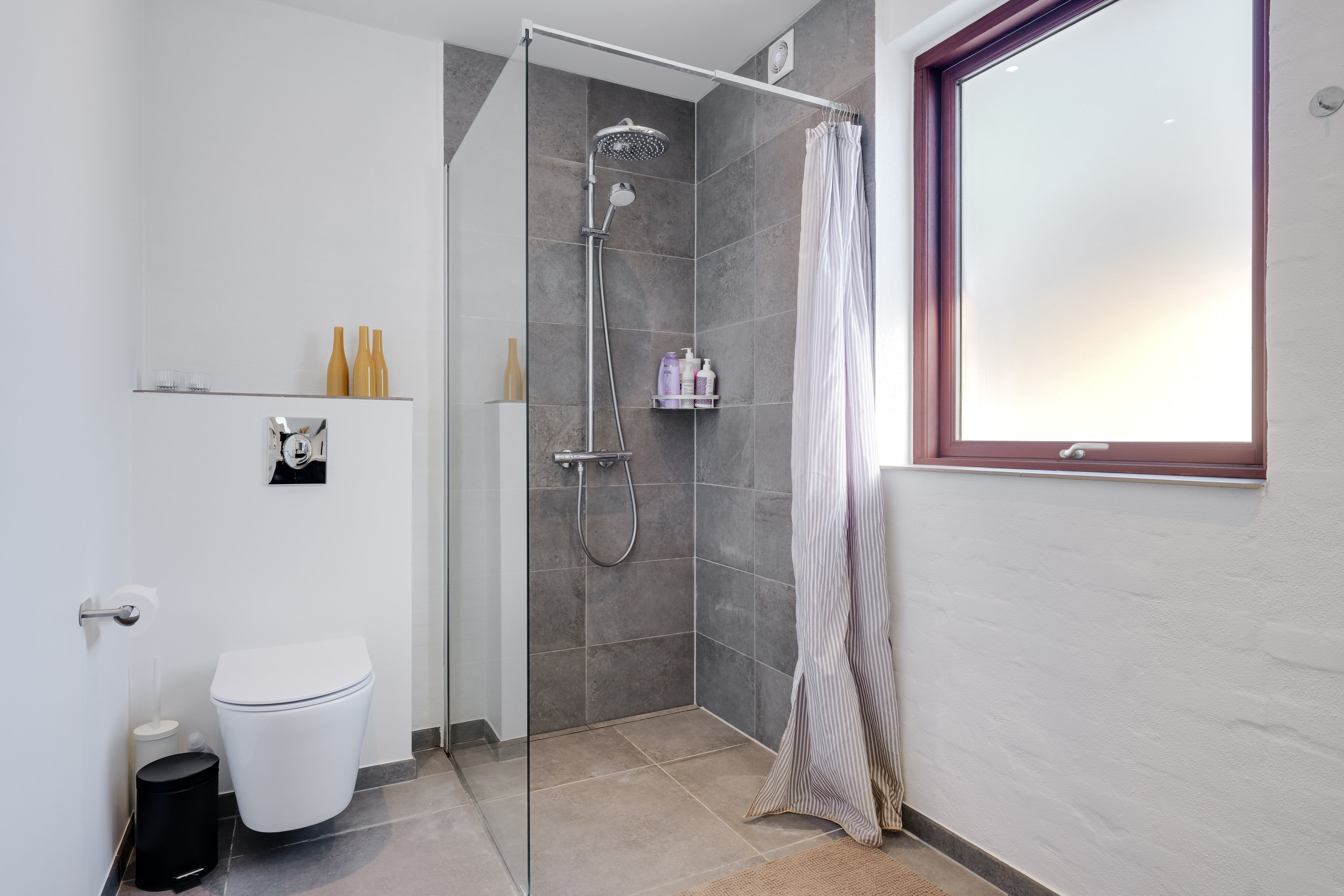 Fremhævet badeværelse billede i fuldskærmstilstand. Billede af Skrillingevej 12, Skrillinge, 5500 Middelfart