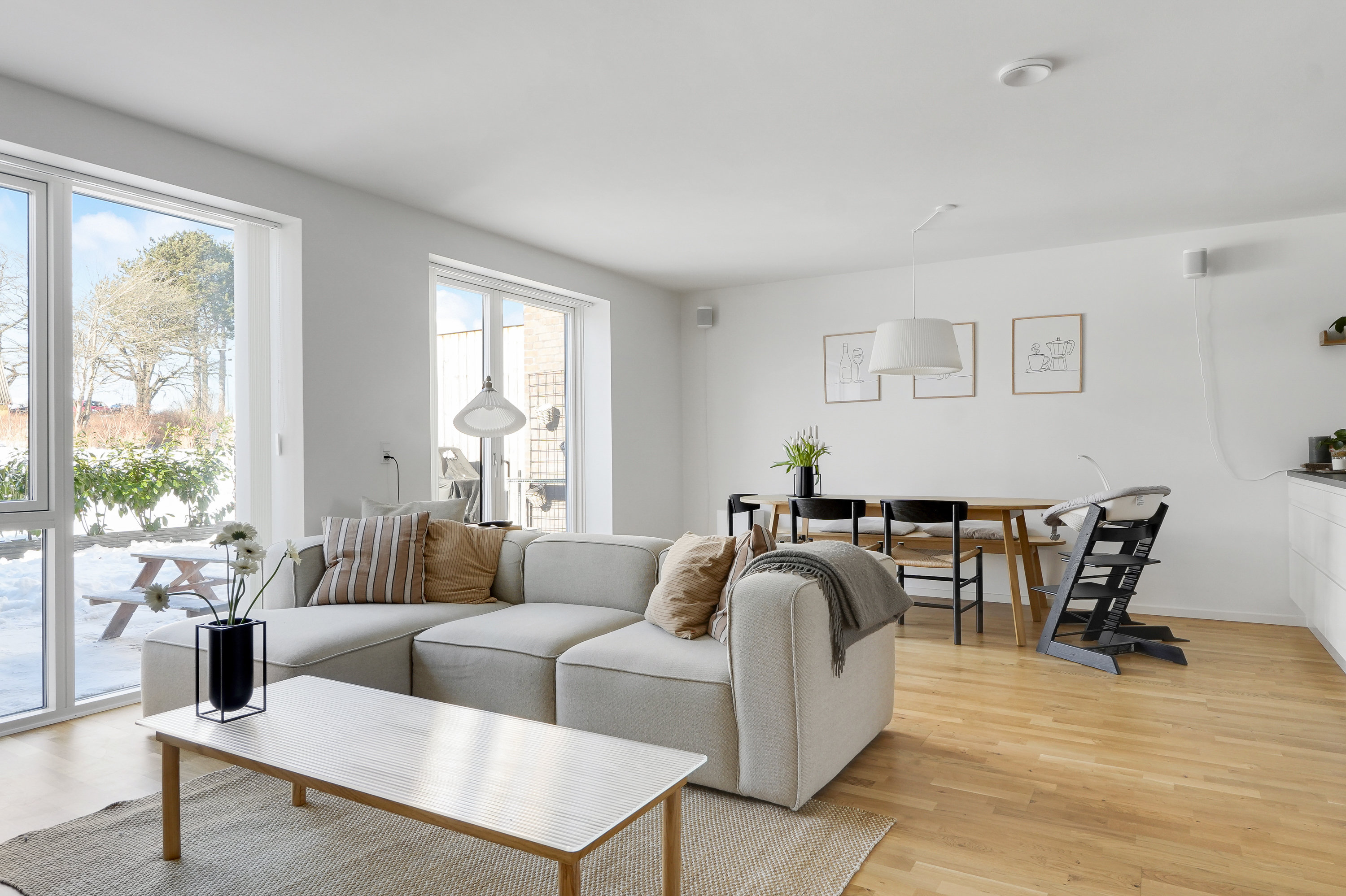 Fremhævet  billede i fuldskærmstilstand. Billede af Officershusene 9, Jonstrup, 3500 Værløse