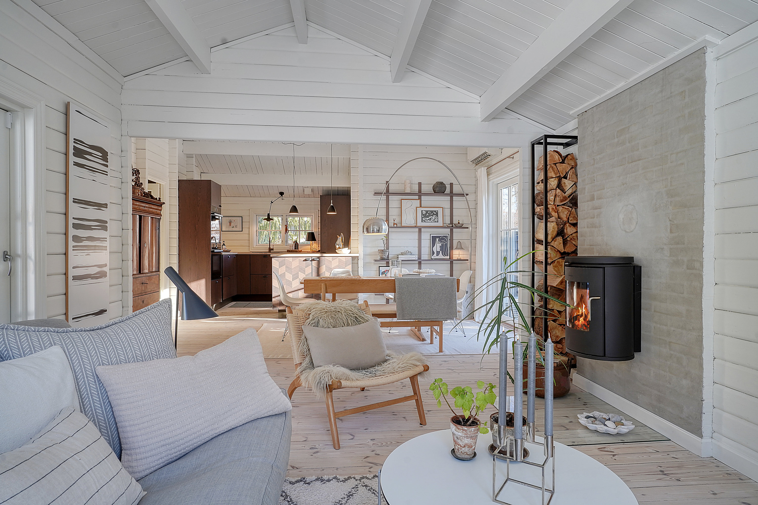 Fremhævet stue billede i fuldskærmstilstand. Billede af Gl Hellebækvej 7A, 3000 Helsingør