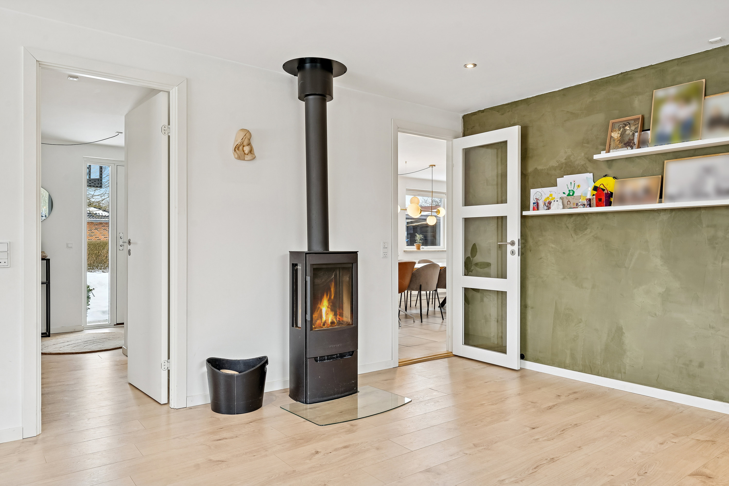 Fremhævet stue billede i fuldskærmstilstand. Billede af Fasanvej 12, 8723 Løsning