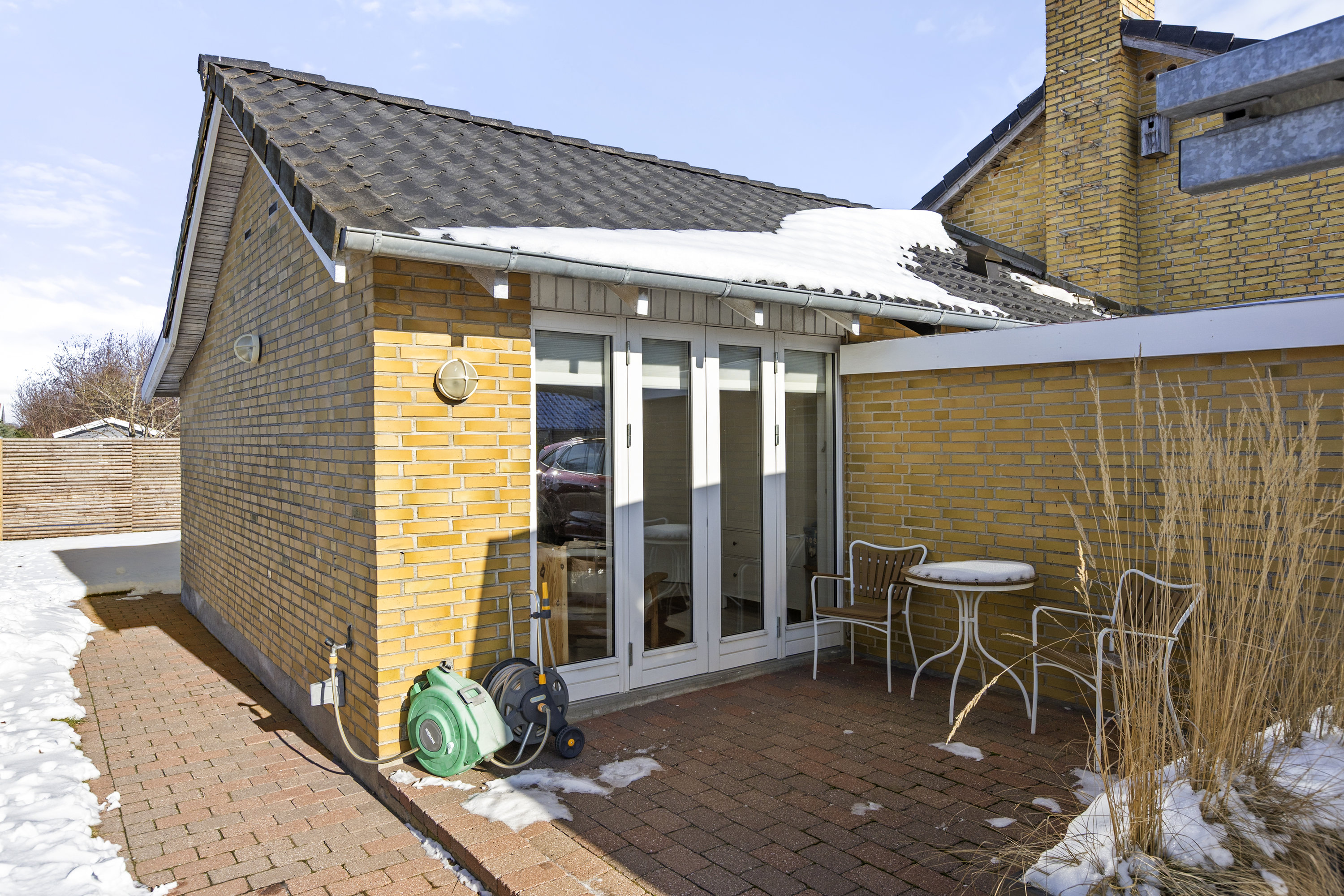 Fremhævet terrasse billede i fuldskærmstilstand. Billede af Tuevej 3, 3630 Jægerspris